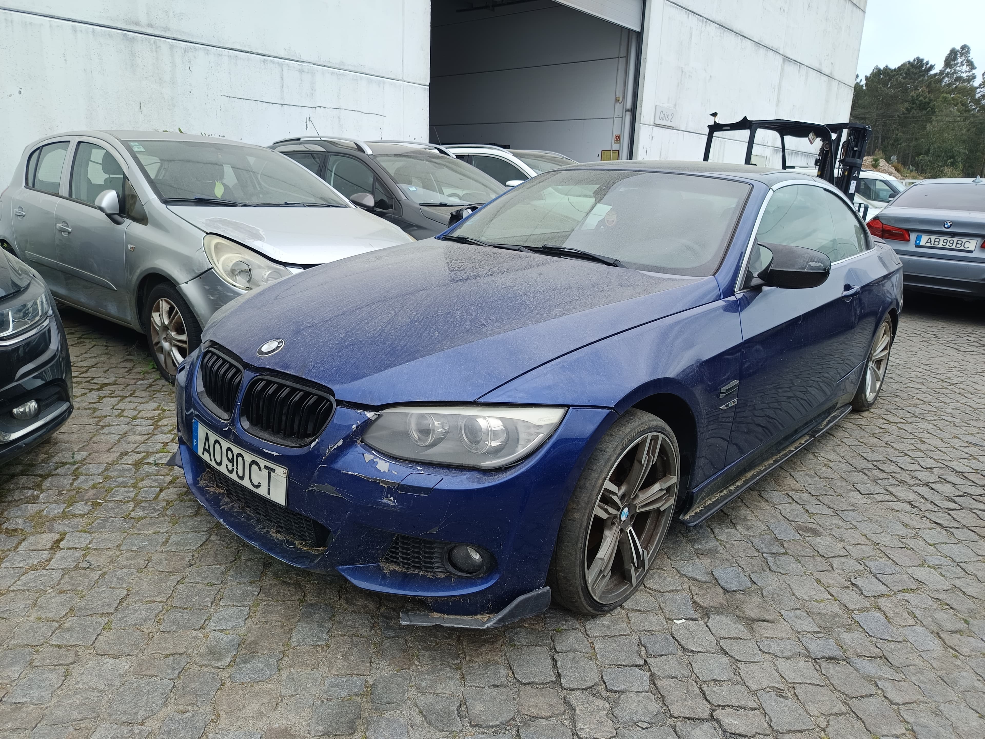 BMW 320 · Ano 2011 — imagen 1