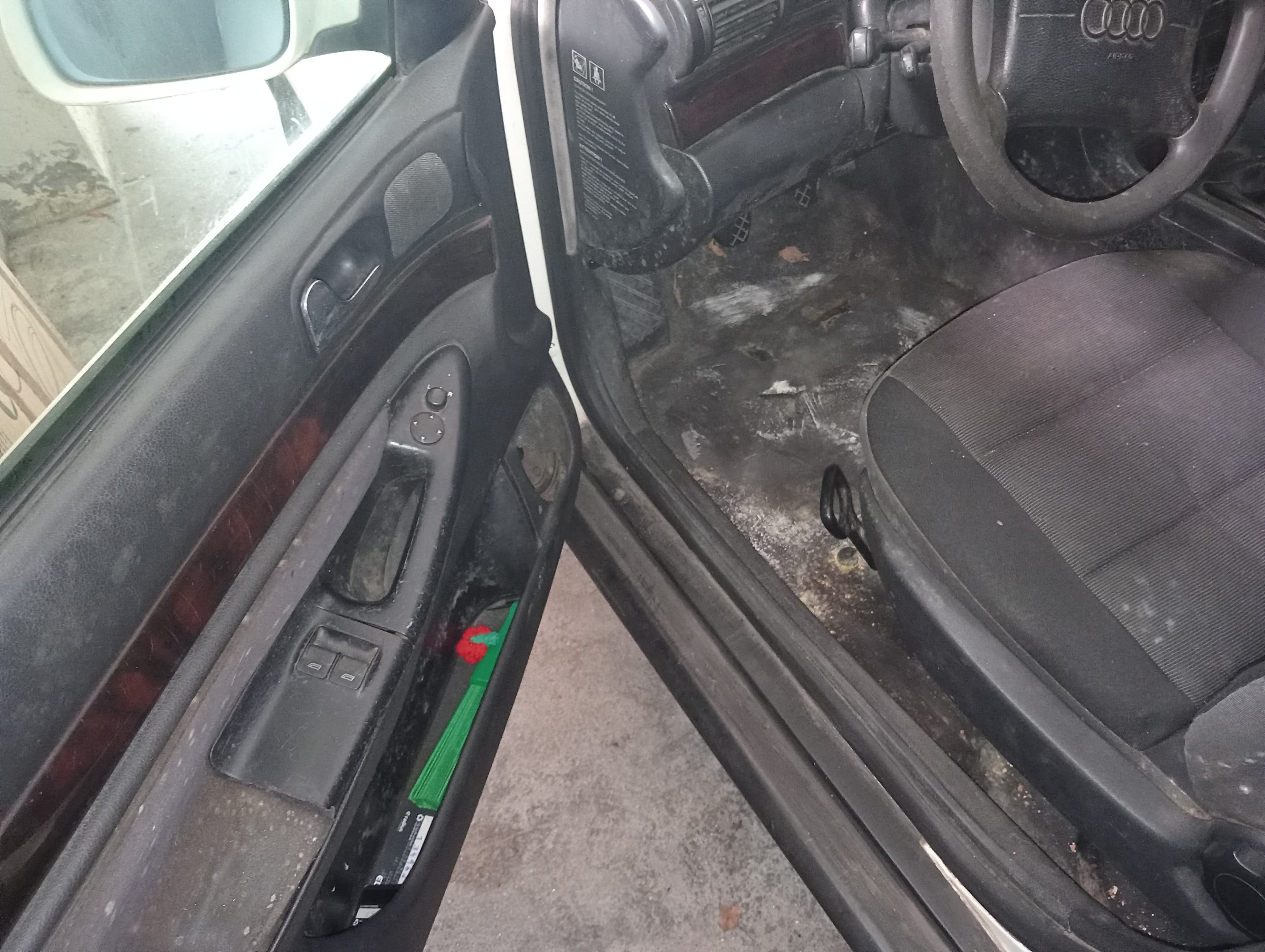 Audi A4 Avant · Ano 1996 — imagen 10