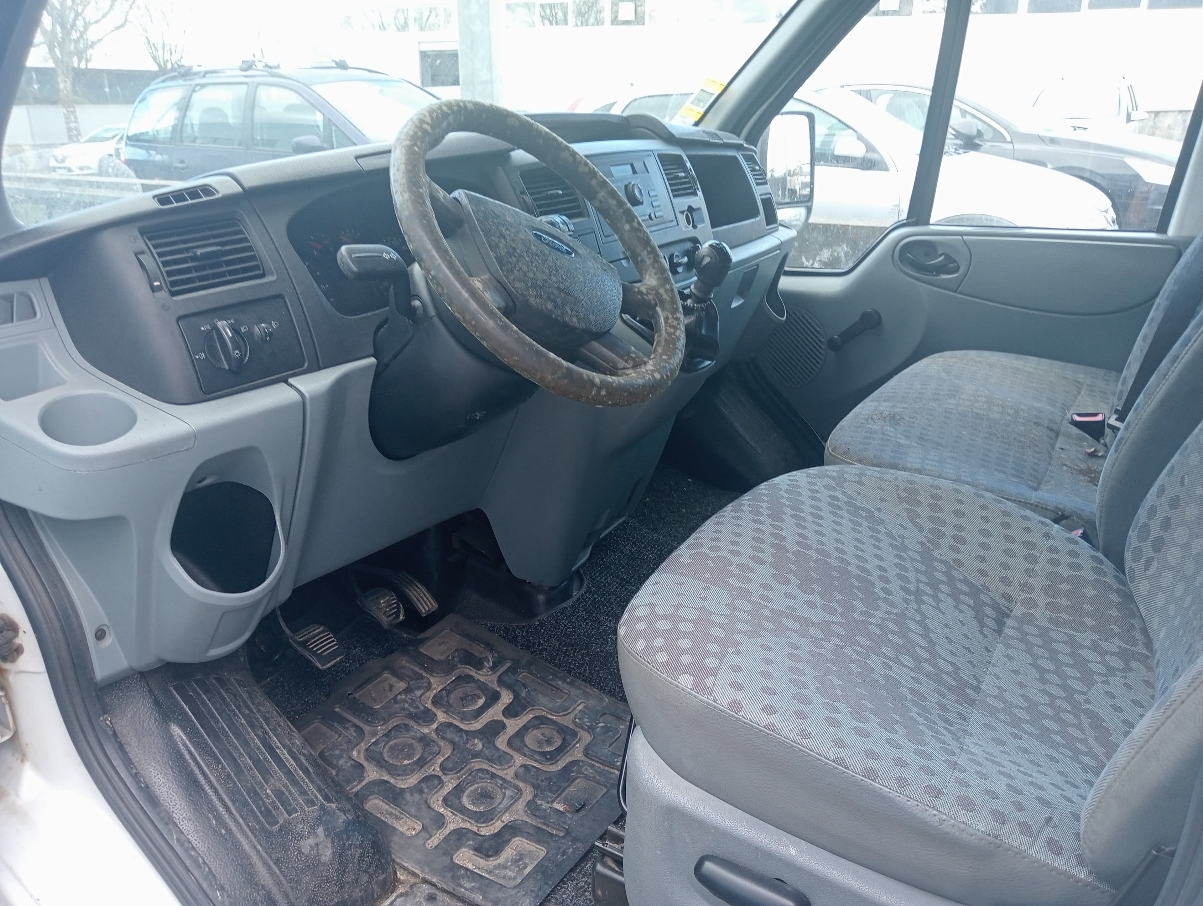 Ford Transit · Ano 2007 — imagen 9