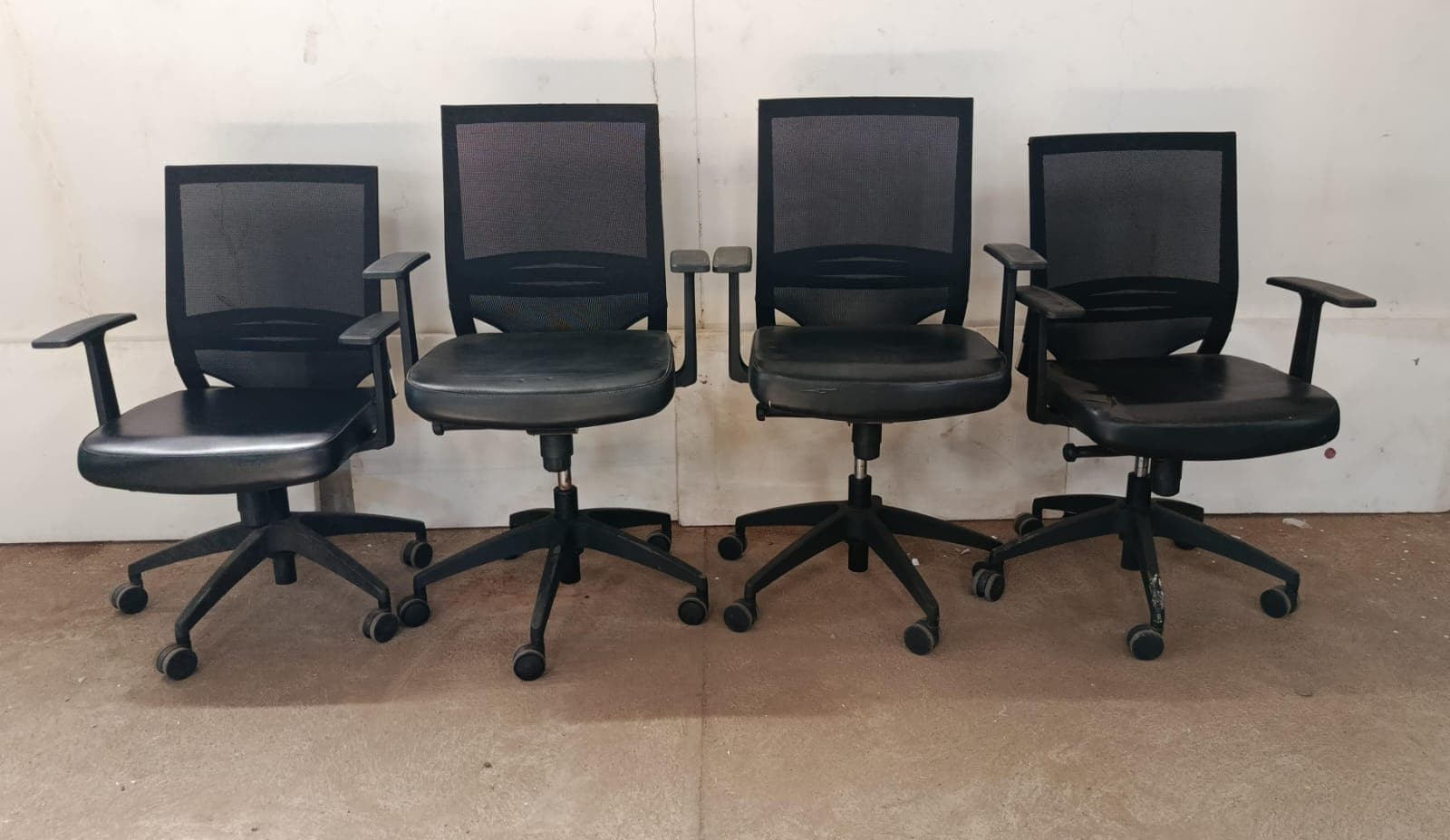 Sillas Giratorias — imagen 1