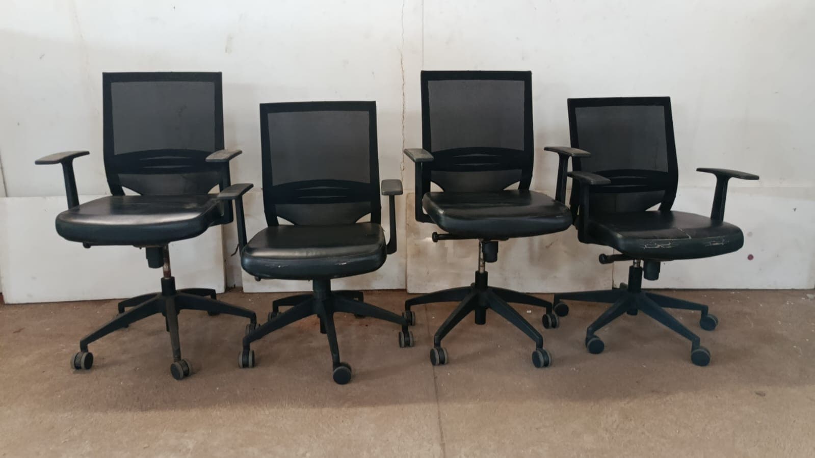 Chaises pivotantes