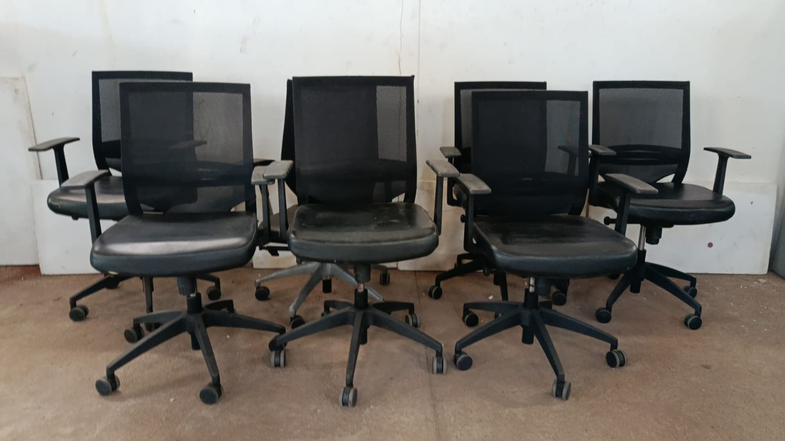 Chaises pivotantes