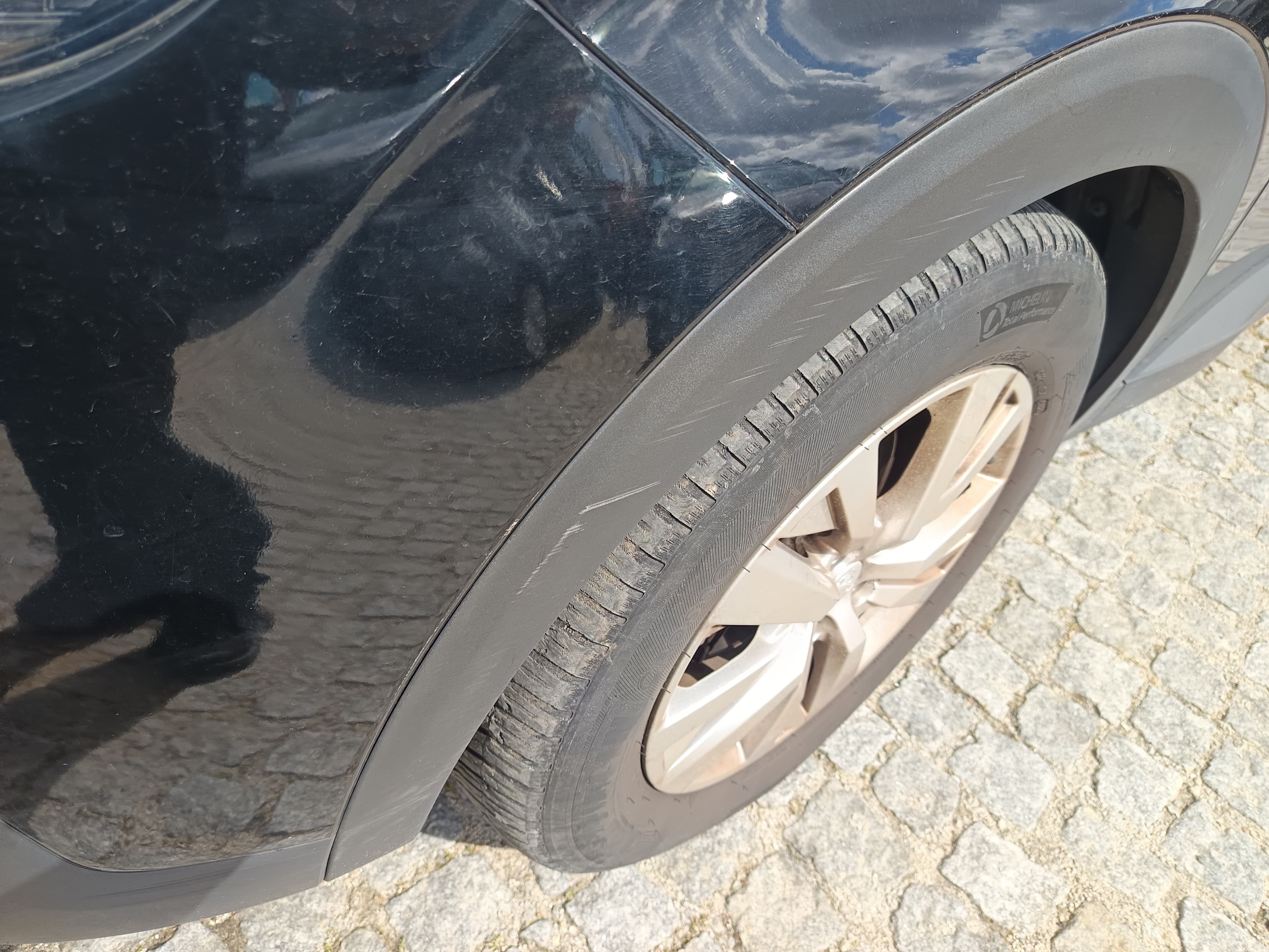 Peugeot 3008 · Ano 2018 — imagen 16