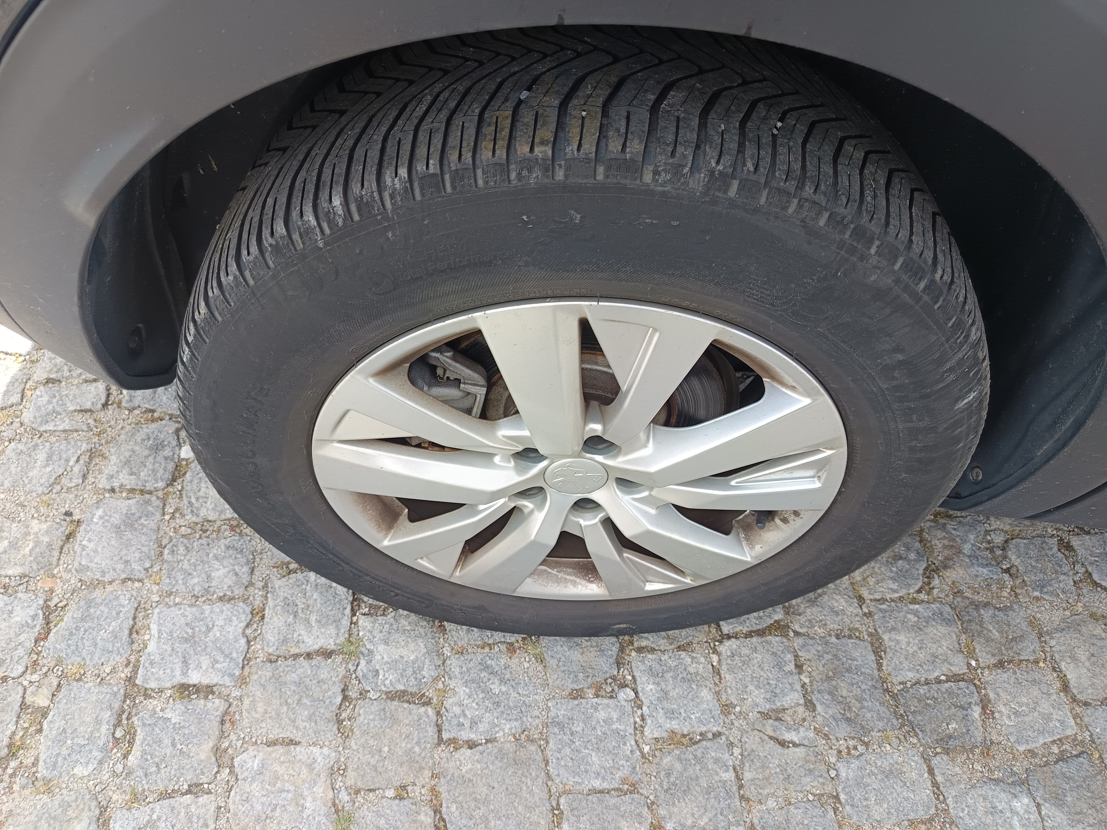 Peugeot 3008 · Ano 2018 — imagen 12