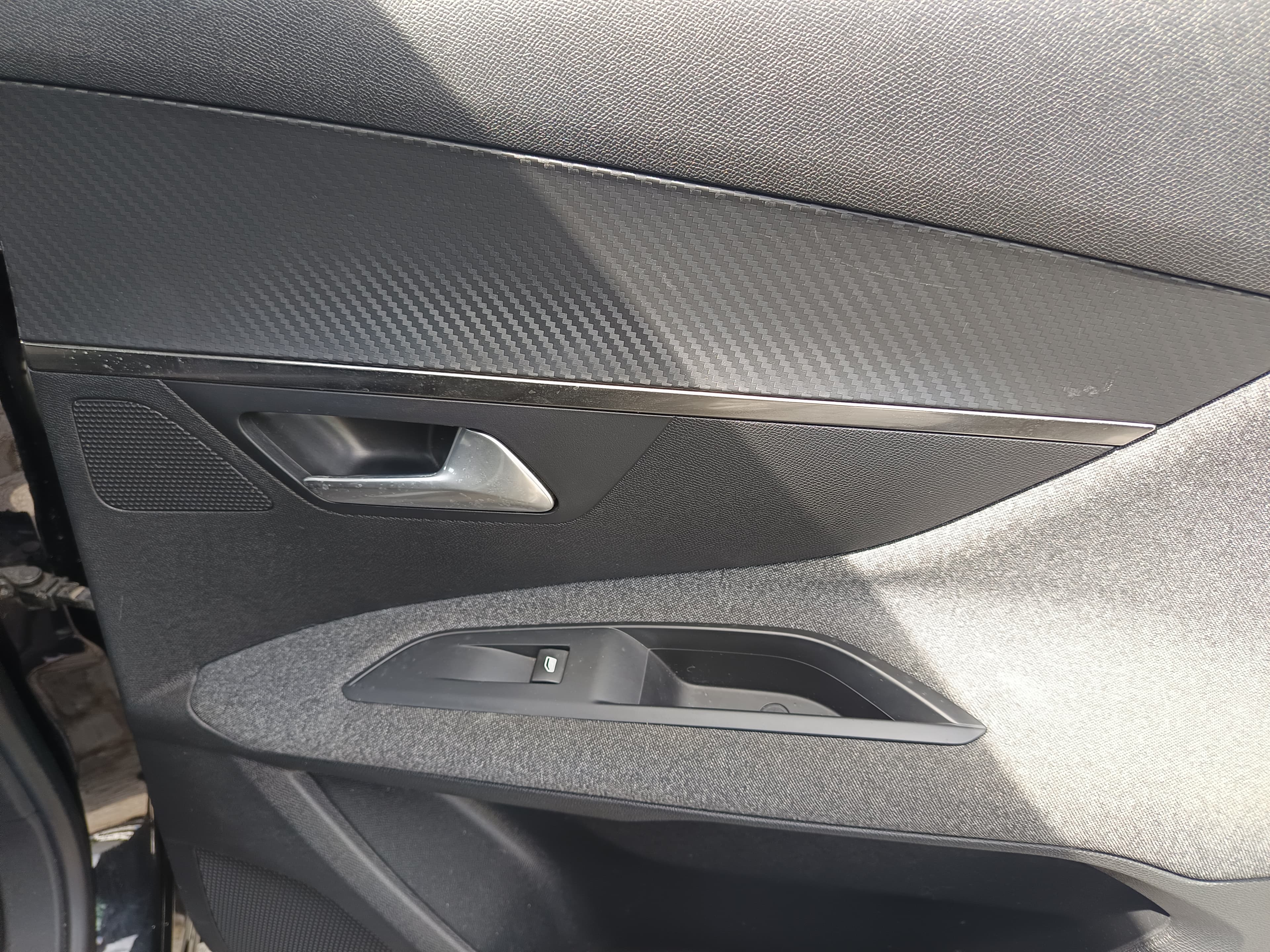 Peugeot 3008 · Ano 2018 — image 20