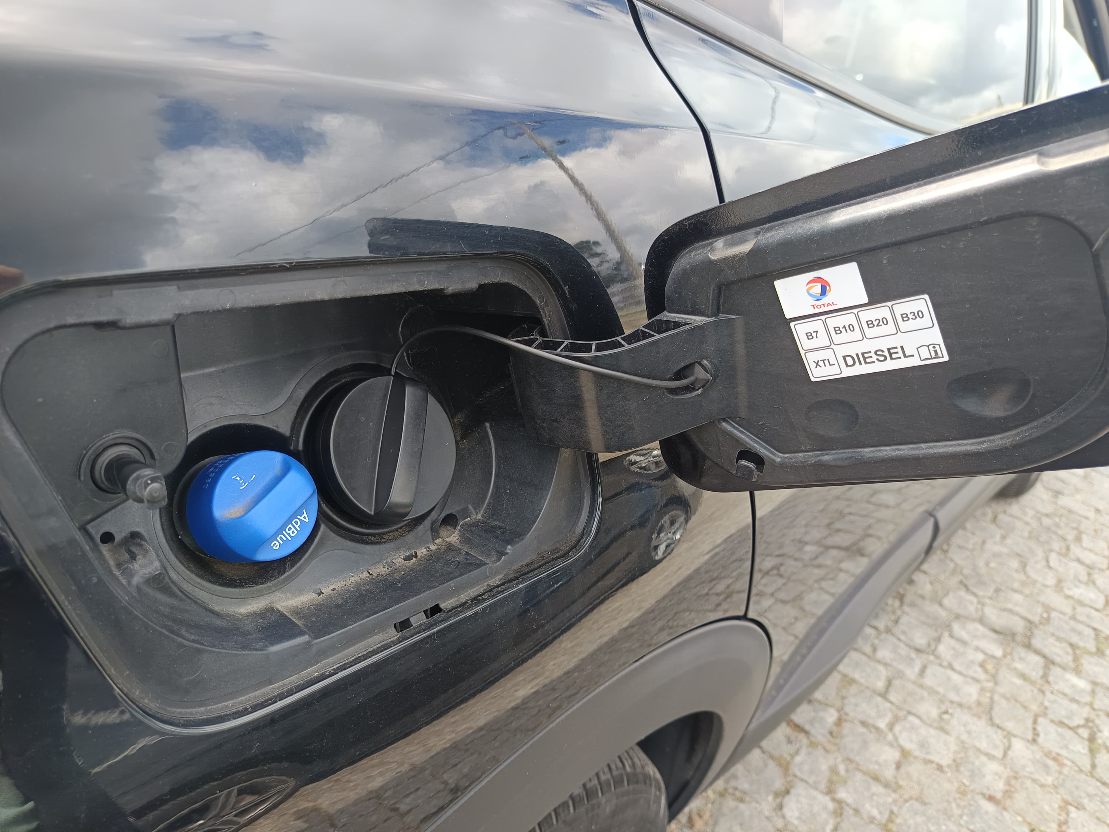 Peugeot 3008 · Ano 2018 — imagen 18