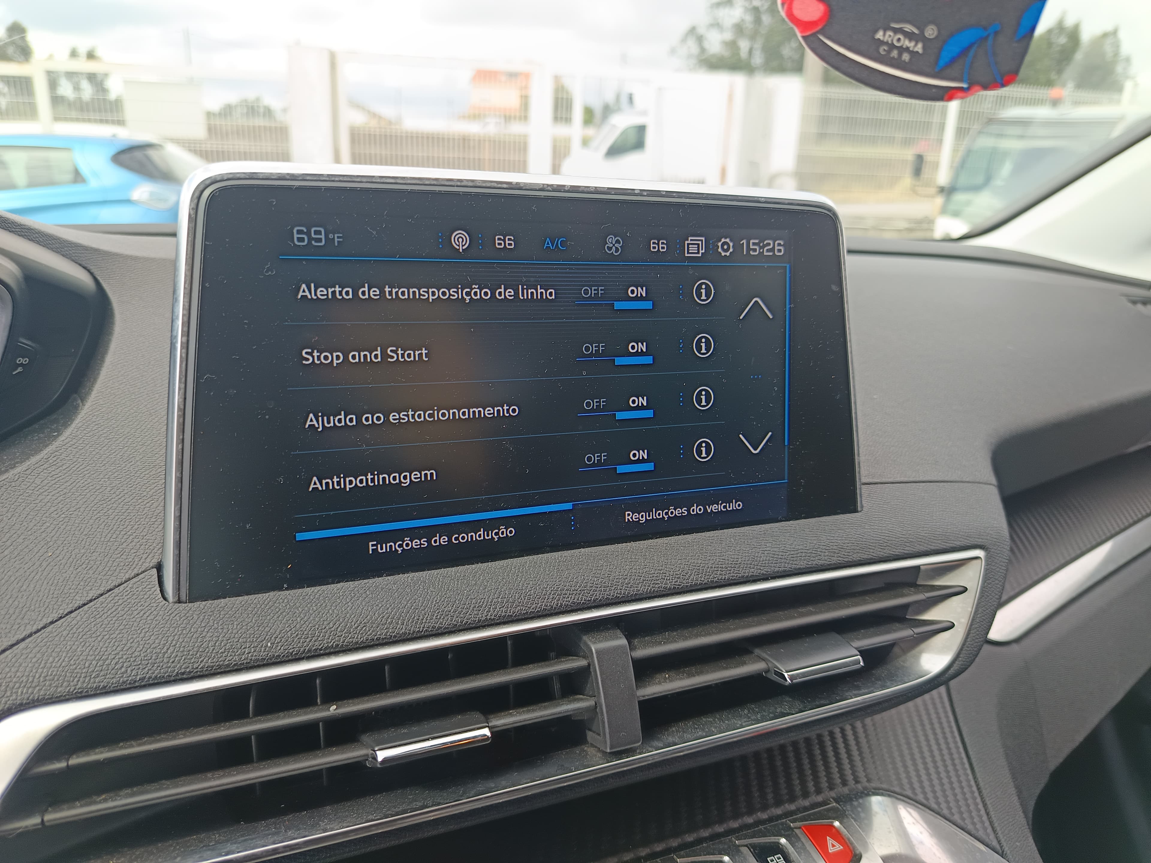 Peugeot 3008 · Ano 2018 — imagen 38
