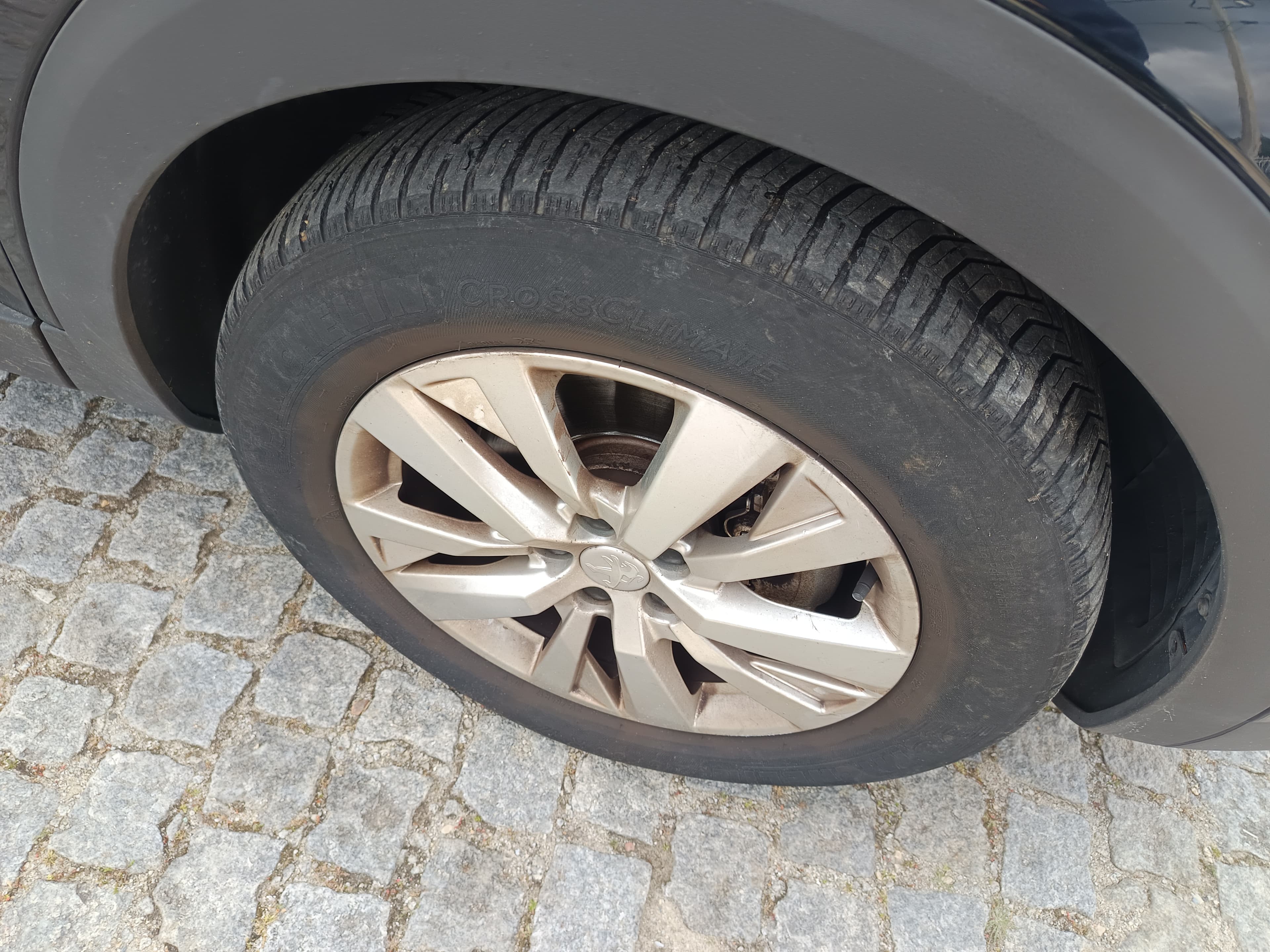 Peugeot 3008 · Ano 2018 — imagen 11