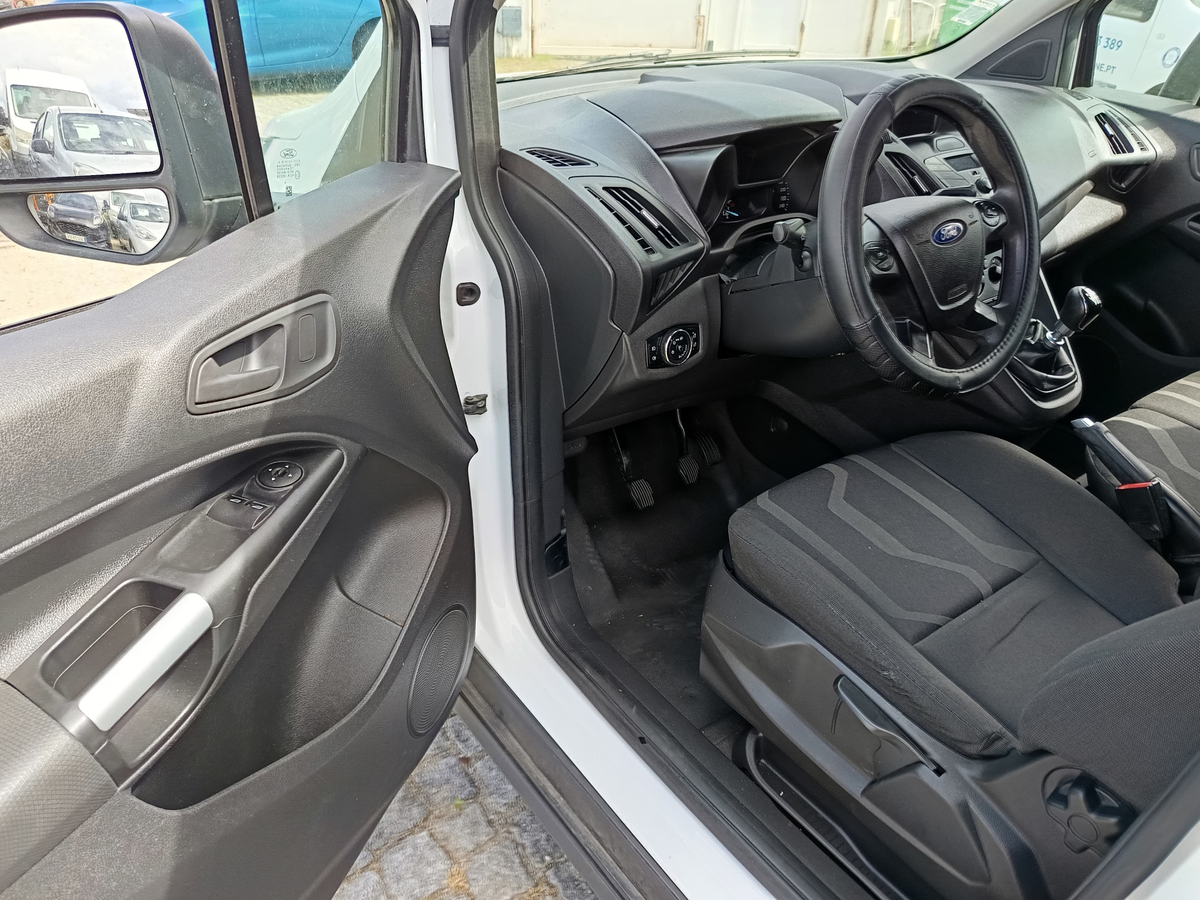 Ford Transit · Ano 2016 — imagen 23