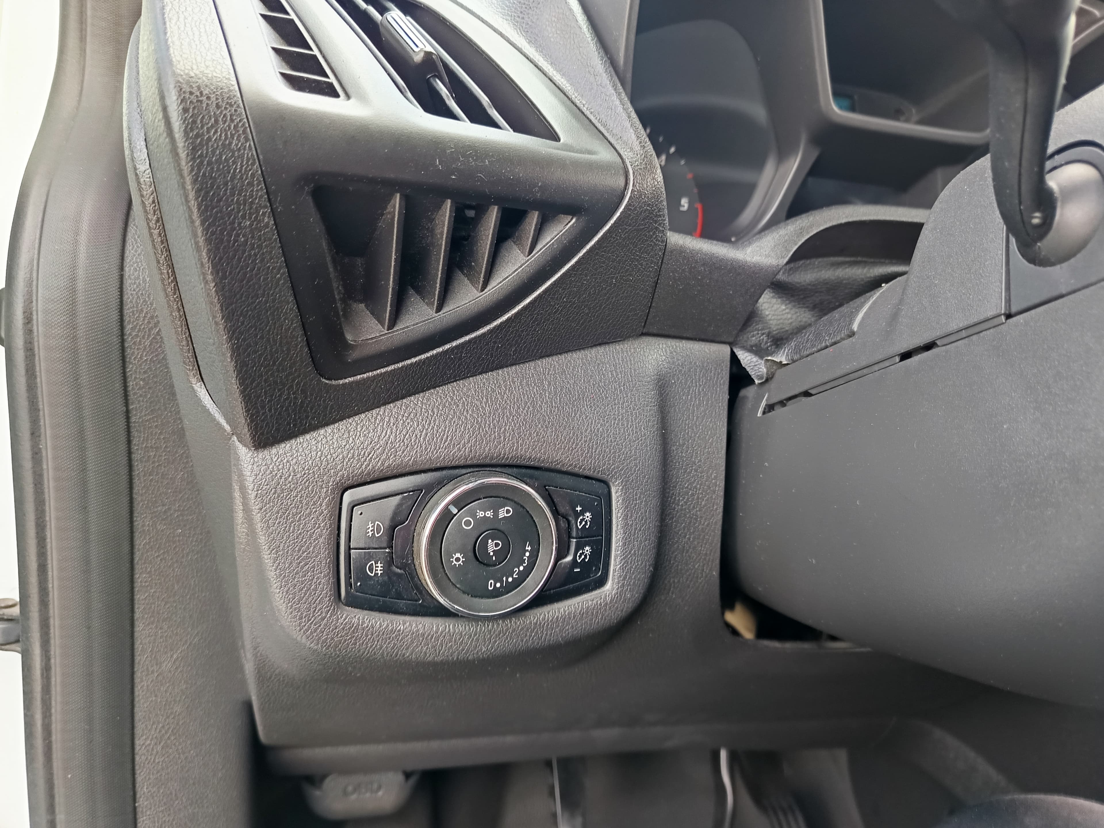 Ford Transit · Ano 2016 — imagen 36