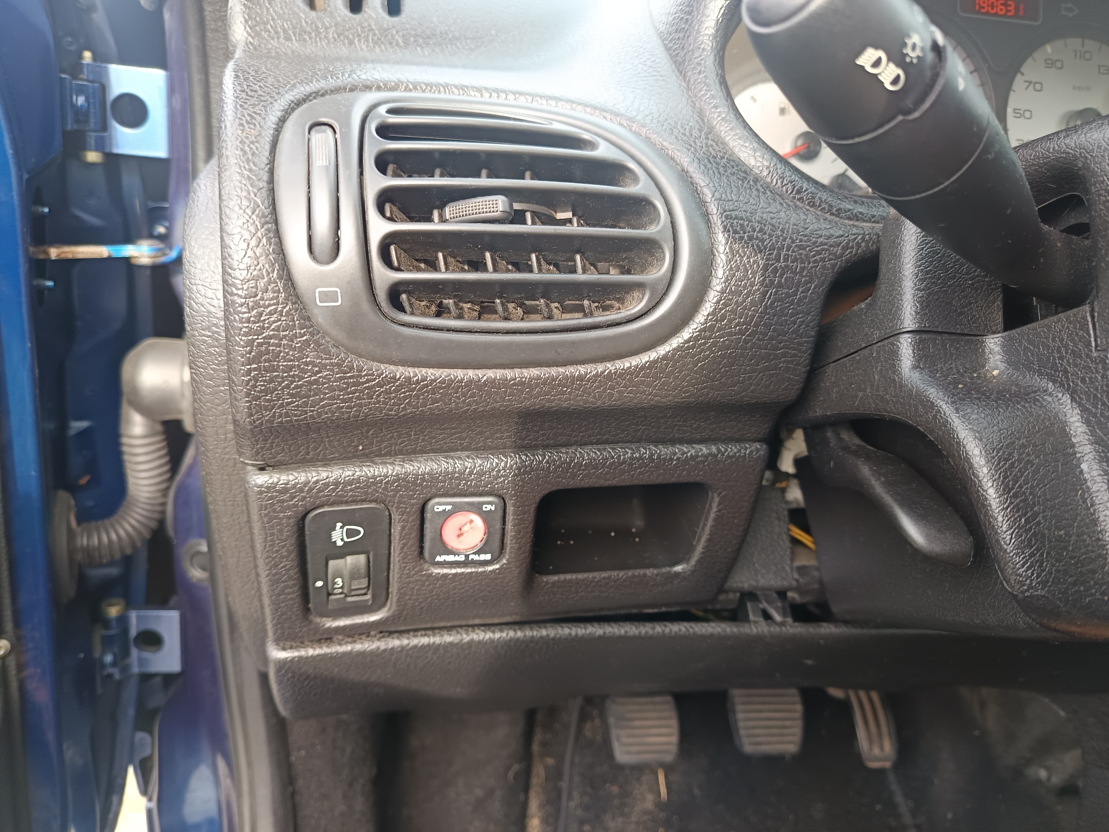 Peugeot 206 · Año 2003 — imagen 40