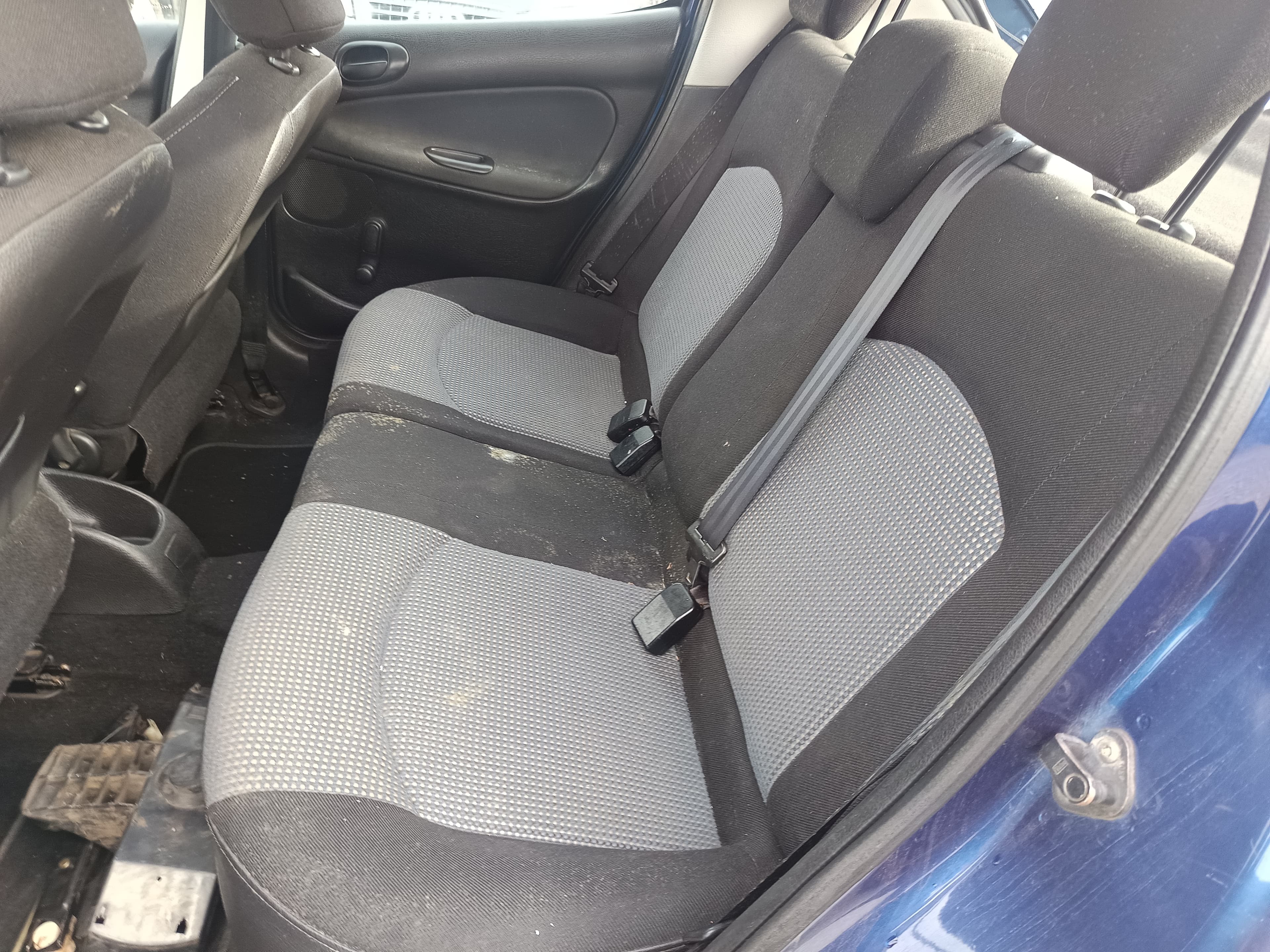 Peugeot 206 · Año 2003 — imagen 27