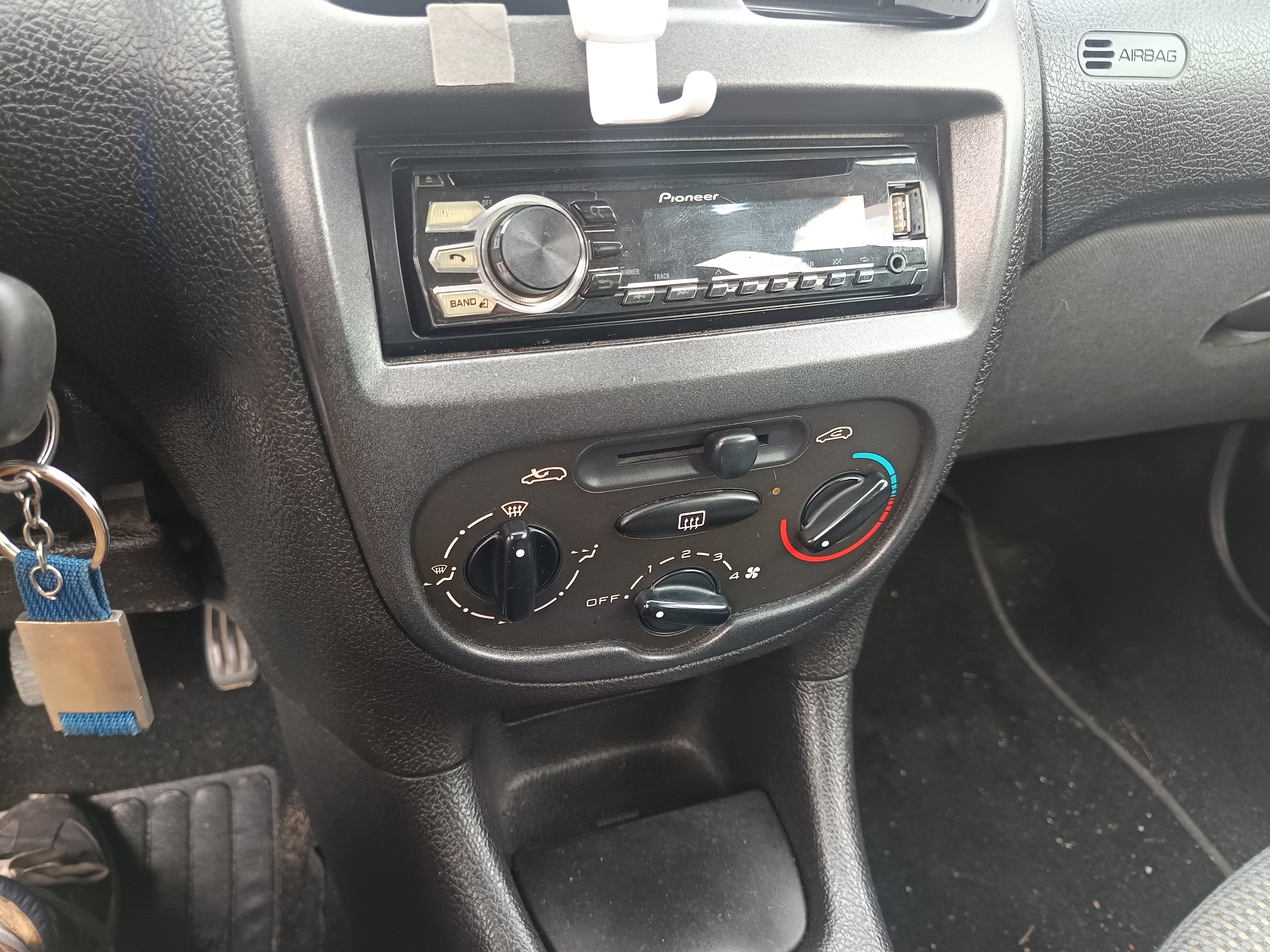 Peugeot 206 · Año 2003 — imagen 41
