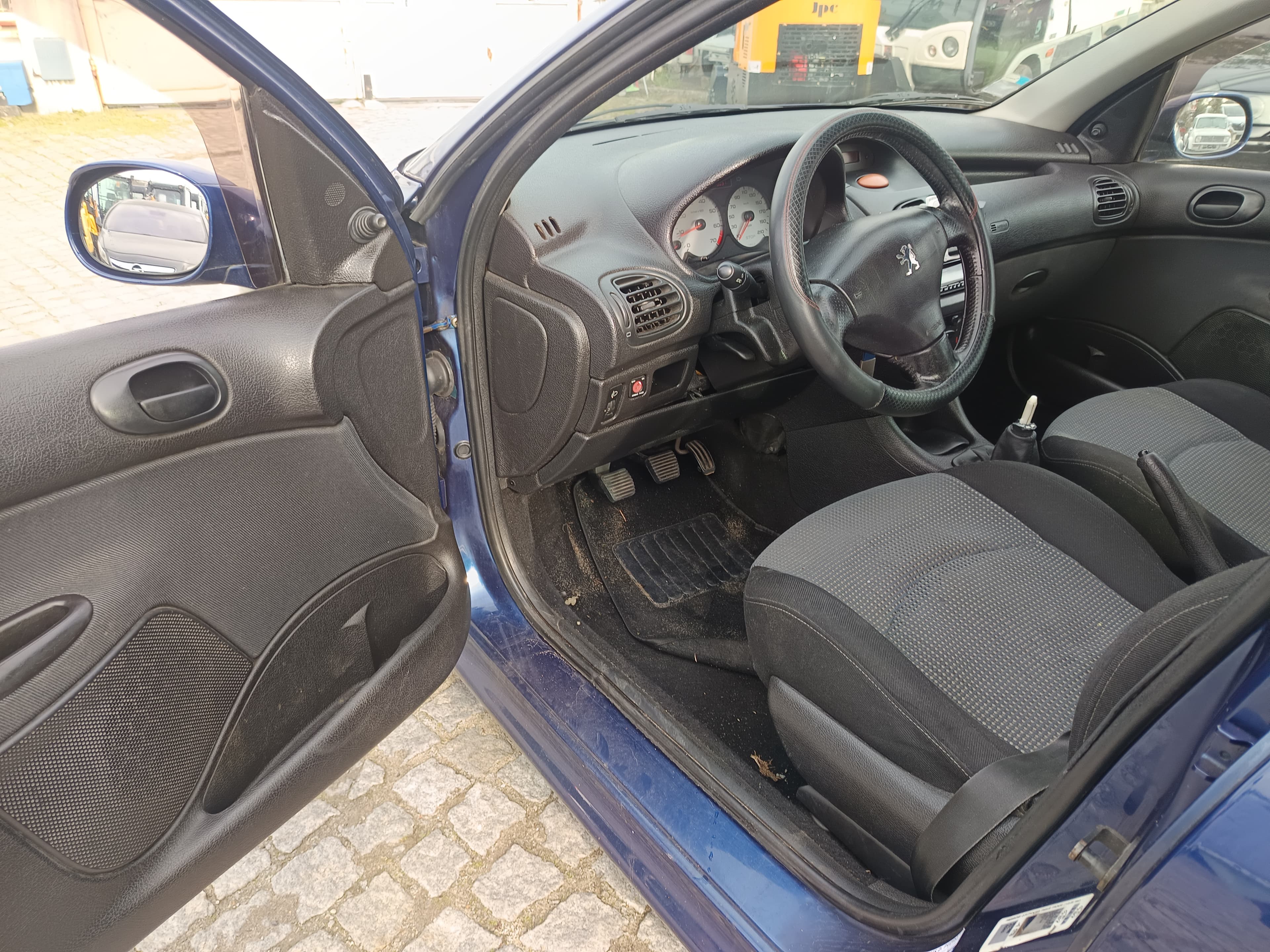 Peugeot 206 · Año 2003 — imagen 34