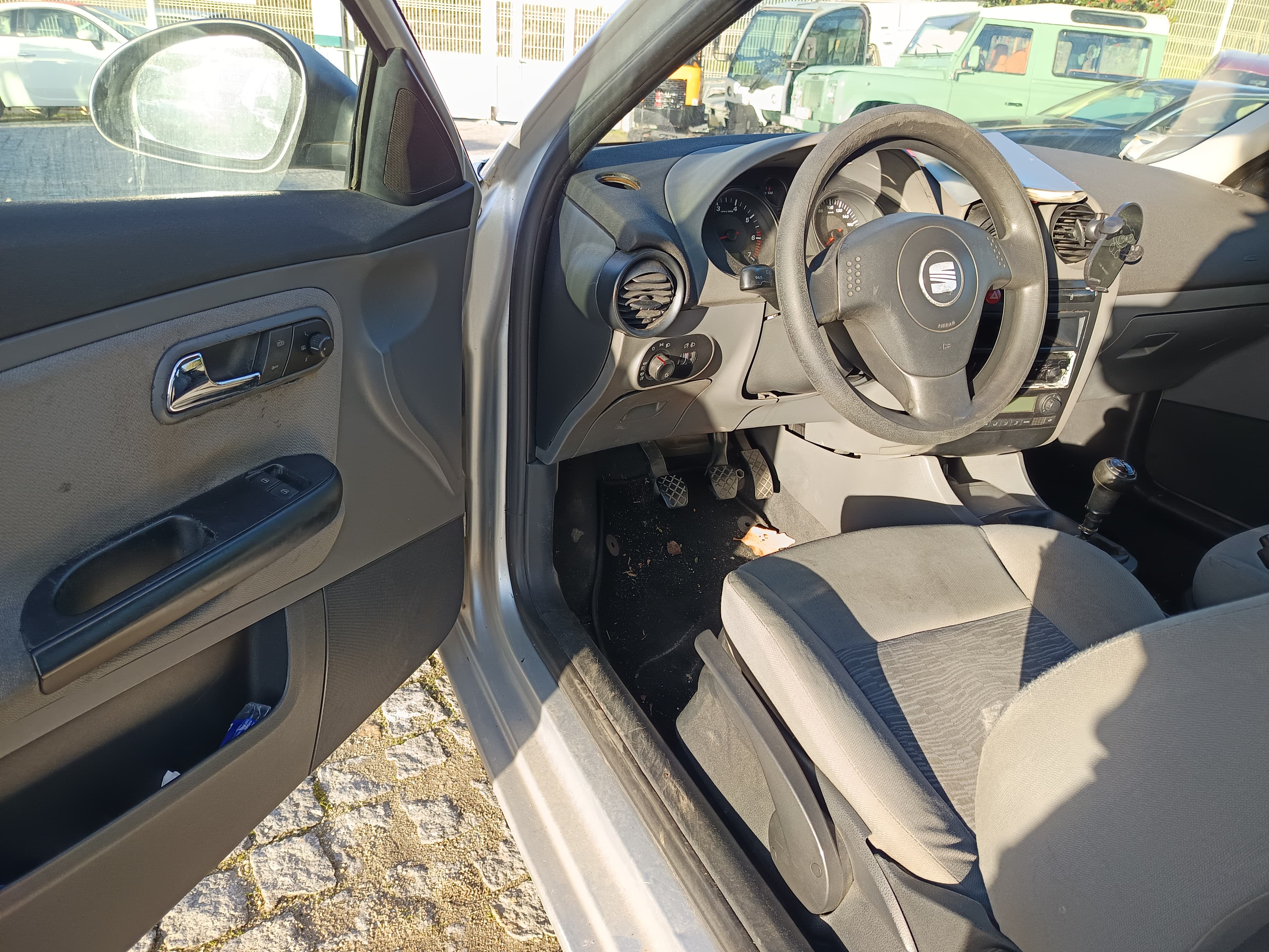 Seat Ibiza 1.2 · Ano 2002 — imagem 31