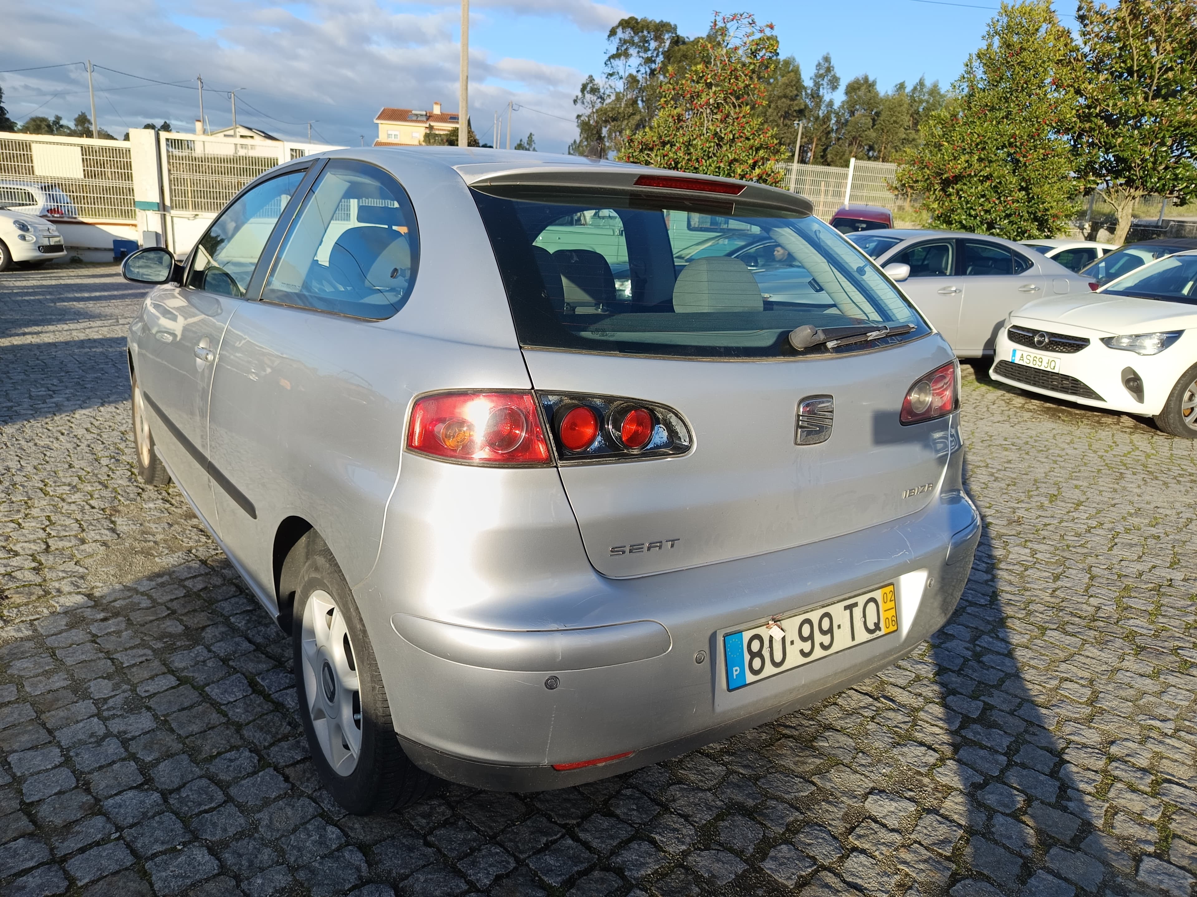 Seat Ibiza 1.2 · Ano 2002 — imagem 6