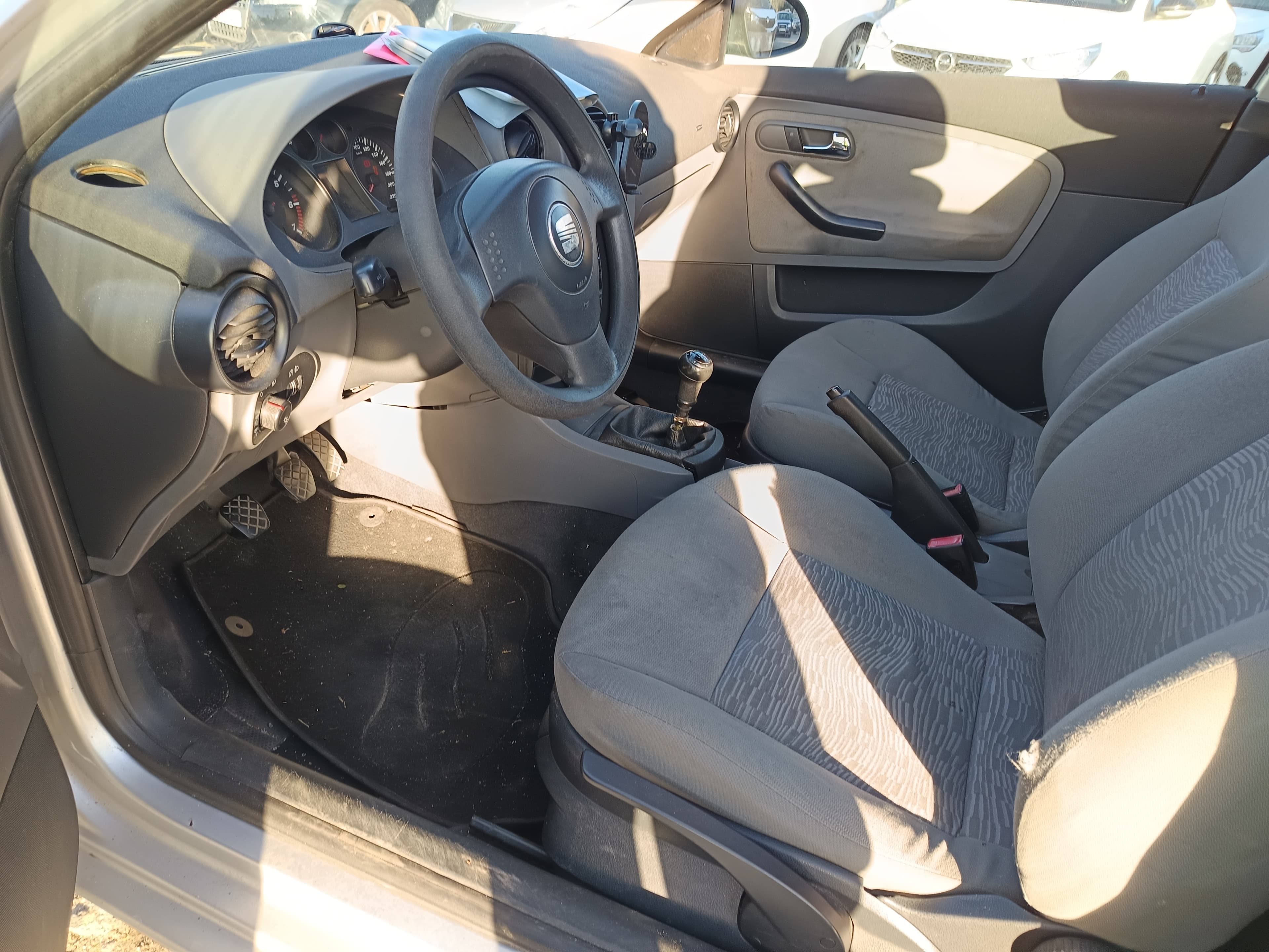 Seat Ibiza 1.2 · Ano 2002 — imagem 33