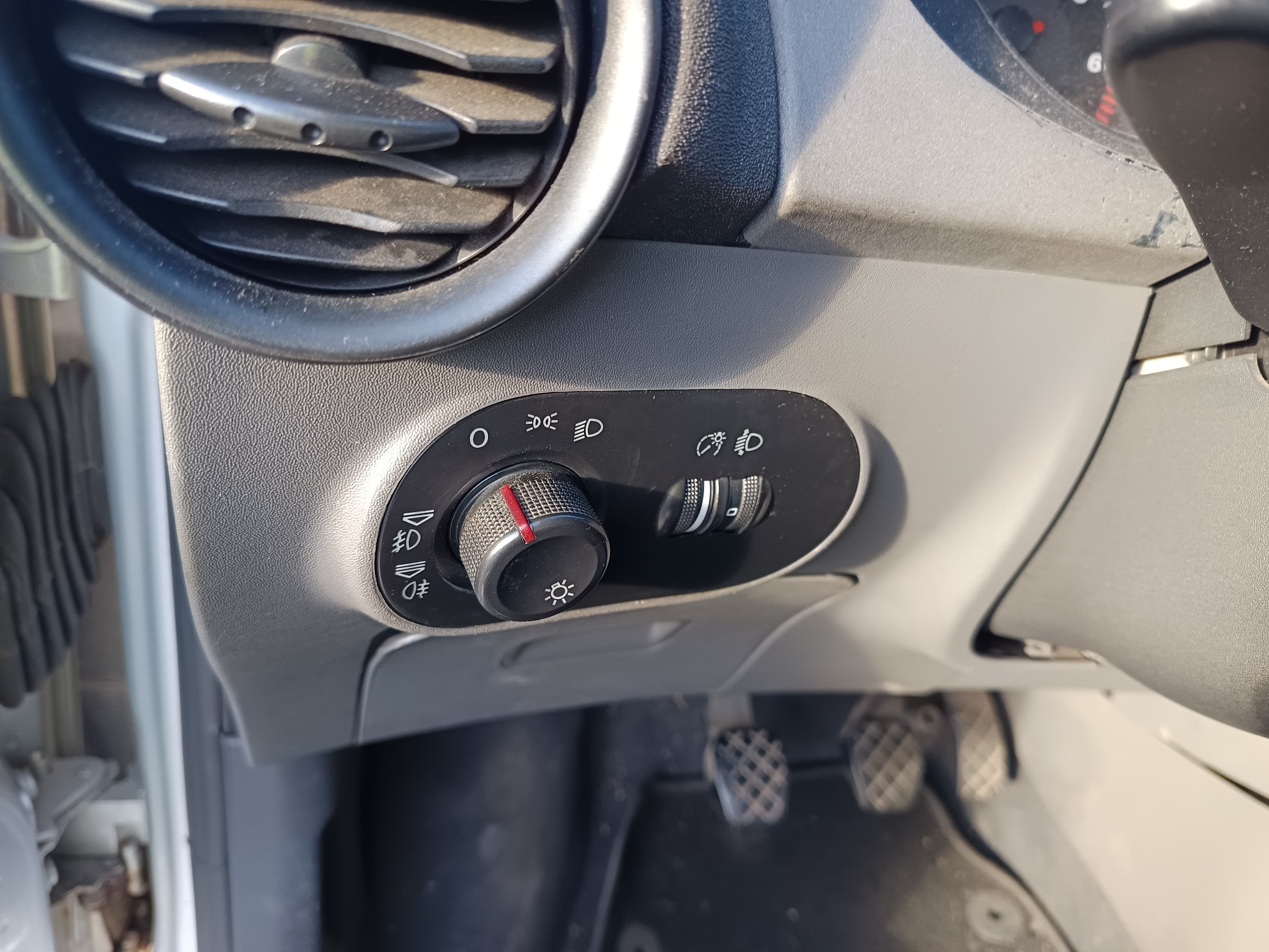 Seat Ibiza 1.2 · Ano 2002 — imagem 40