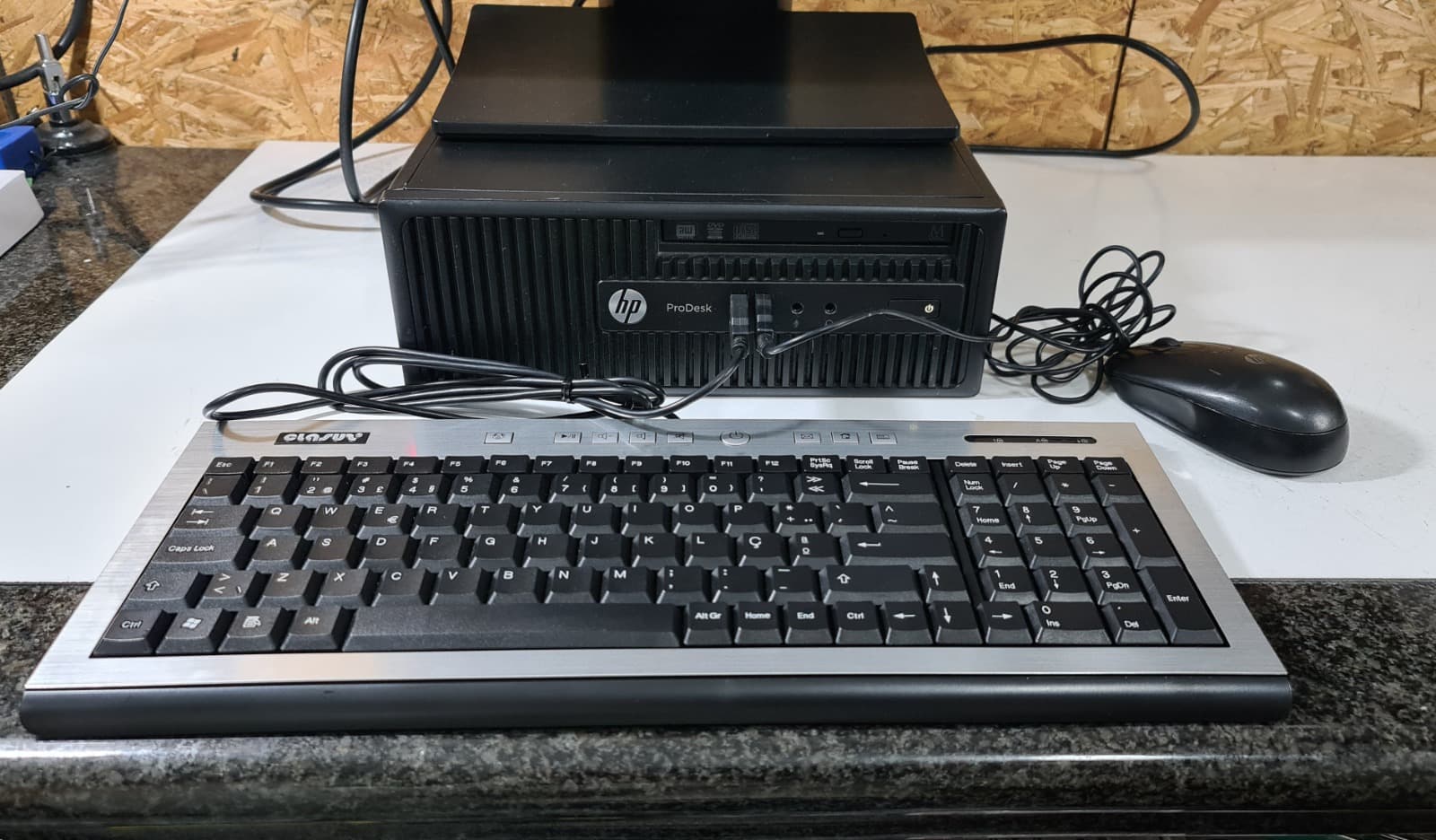 Ordenador HP ProDesk 400 G3 SFF — imagen 5