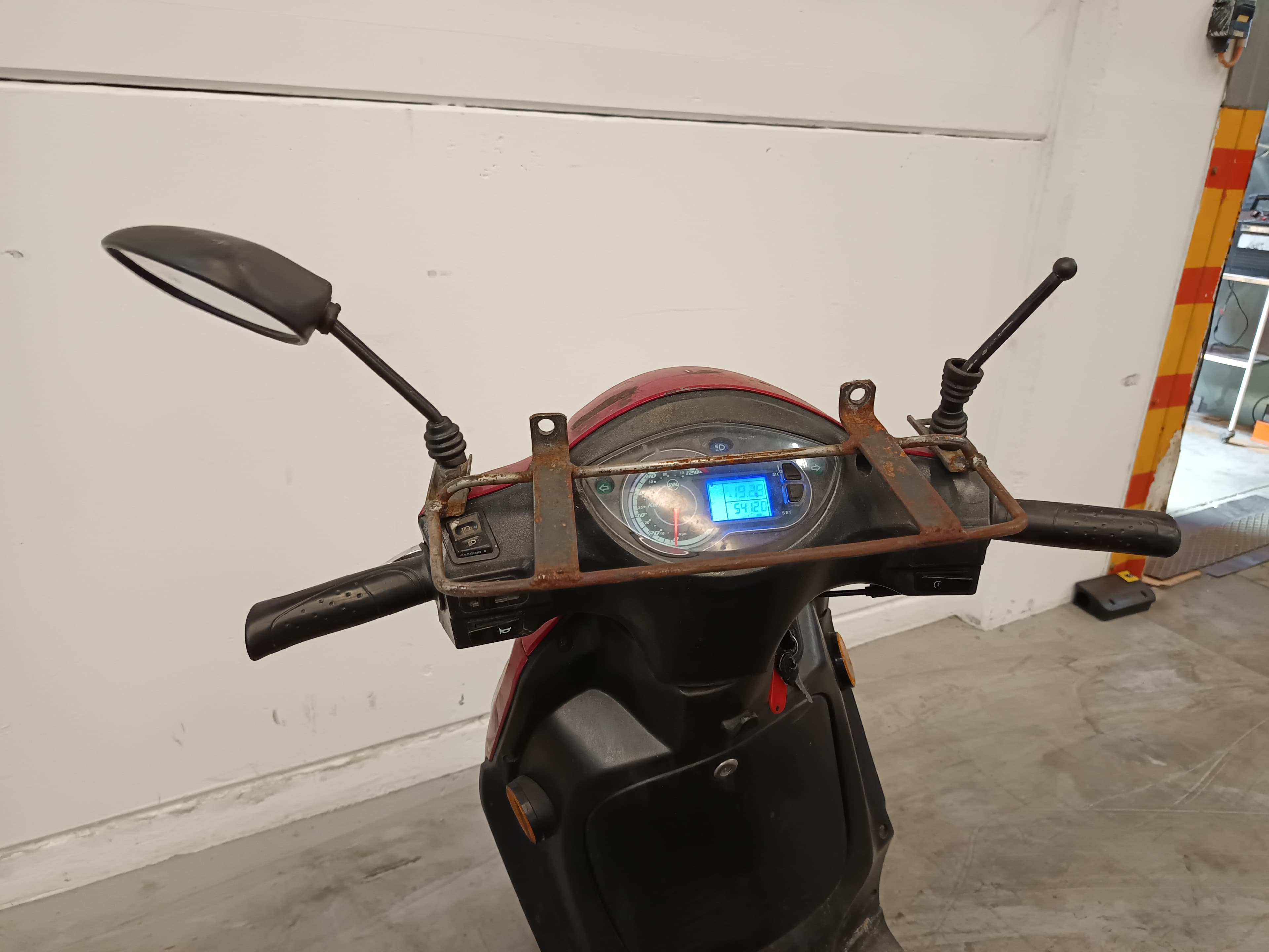 SYM Symphony Cargo 125cc · Ano 2018 — imagen 10