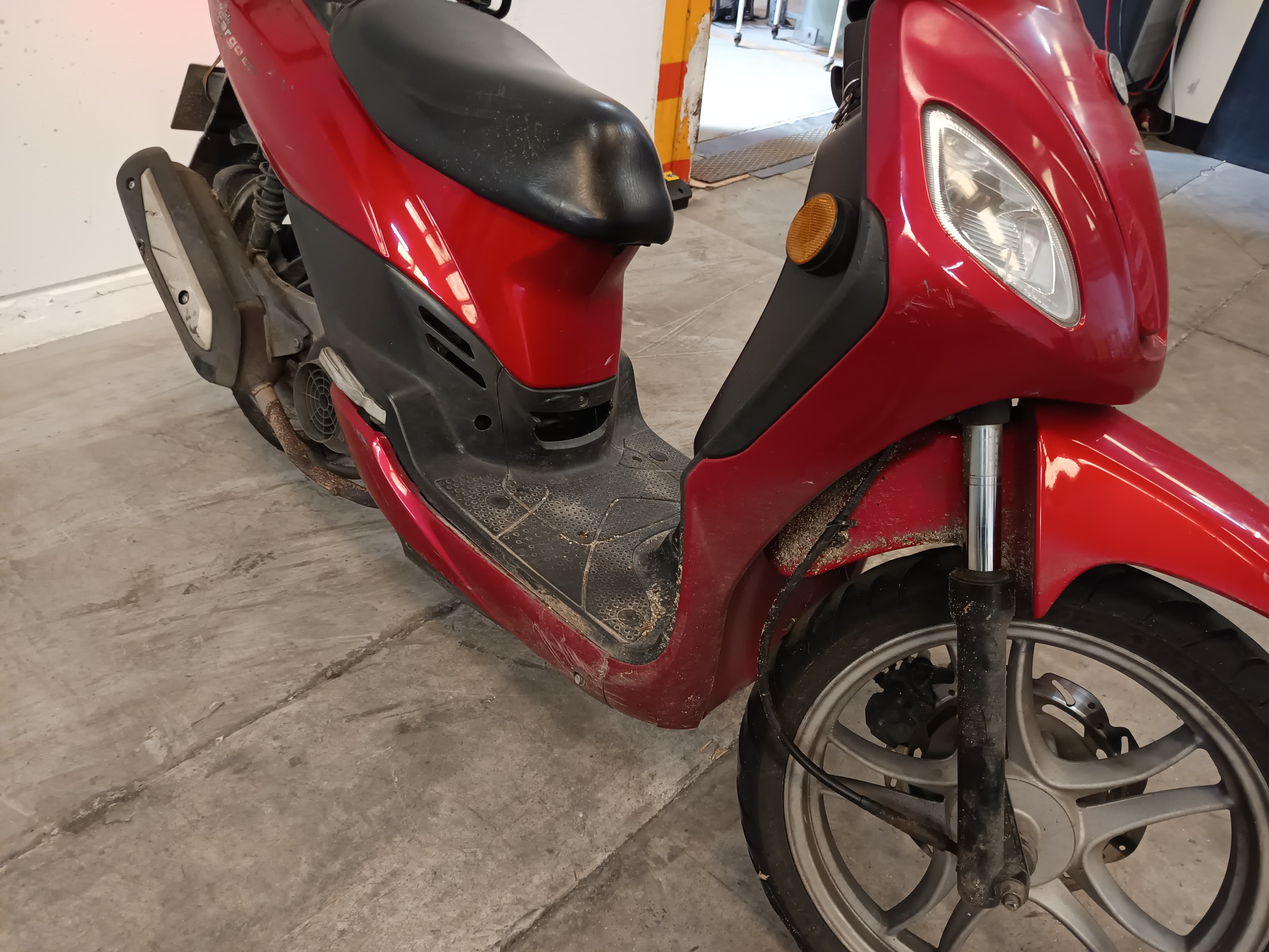 SYM Symphony Cargo 125cc · Ano 2018 — imagen 6