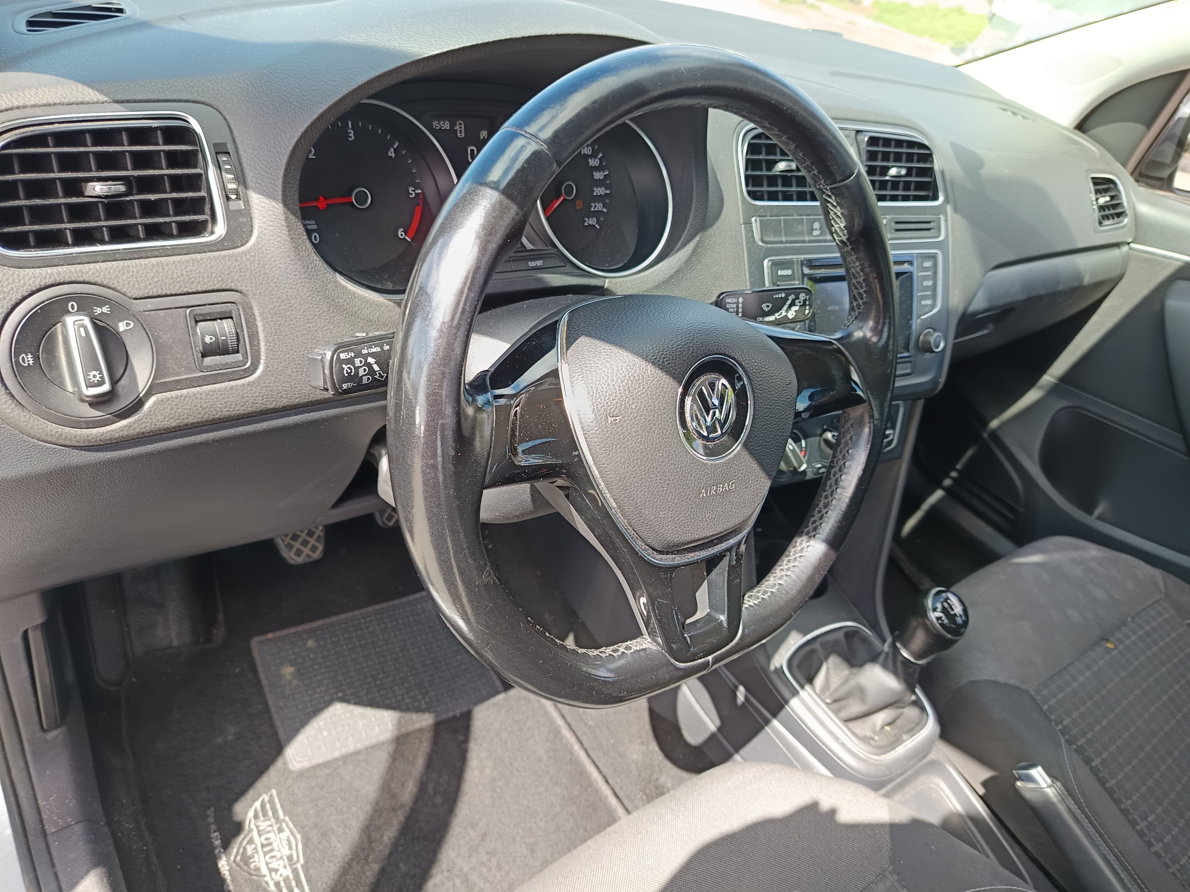 Volkswagen Polo - 2014 — imagen 34