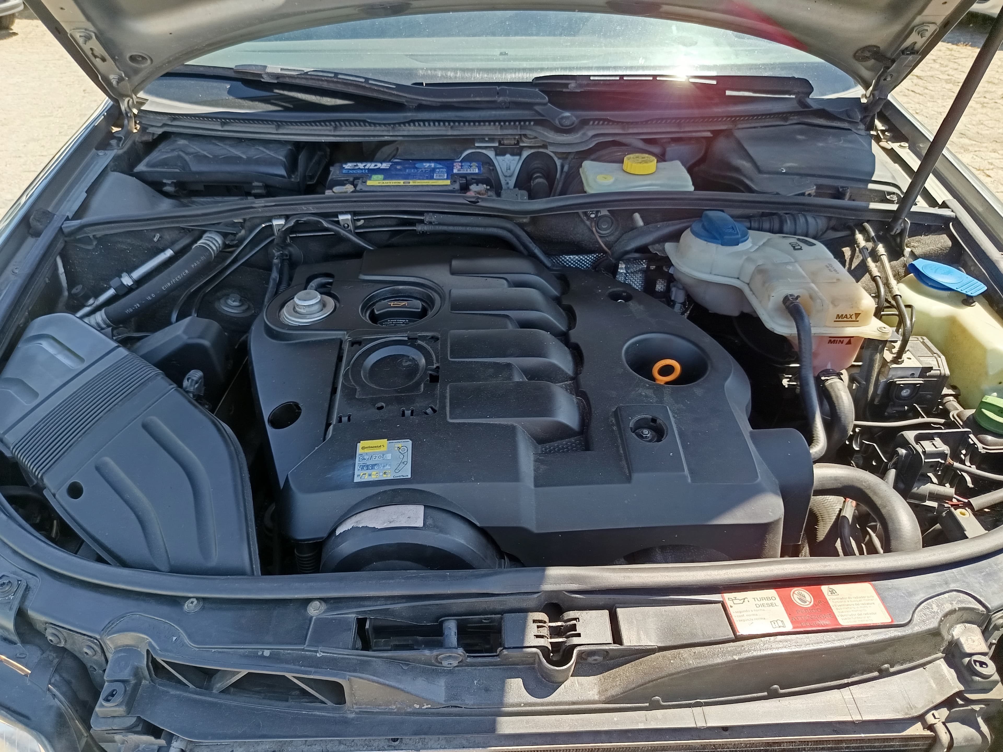 Audi A4 1.9 TDI · Ano 2004 — imagen 18