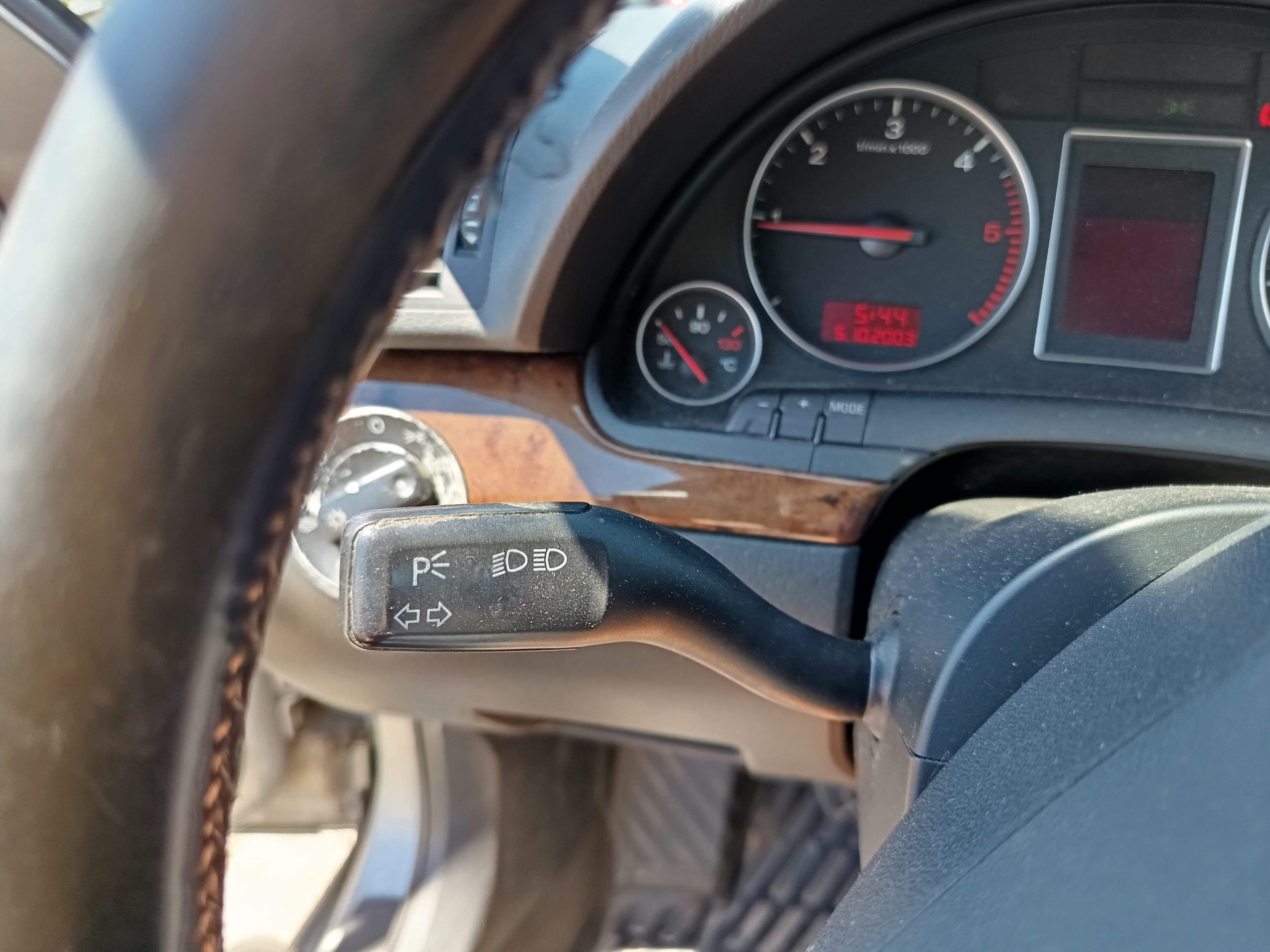 Audi A4 1.9 TDI · Ano 2004 — imagen 36