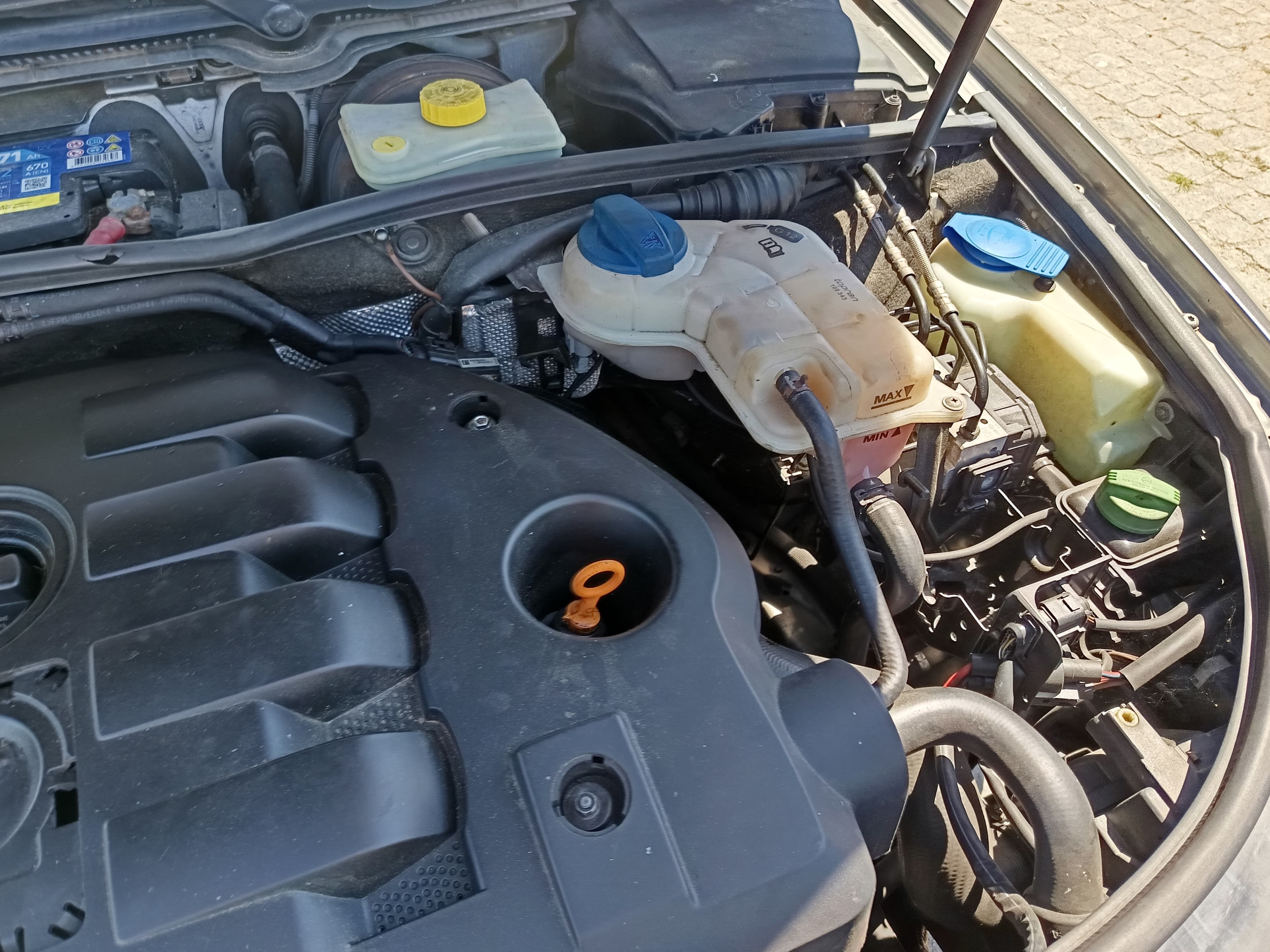 Audi A4 1.9 TDI · Ano 2004 — imagen 19