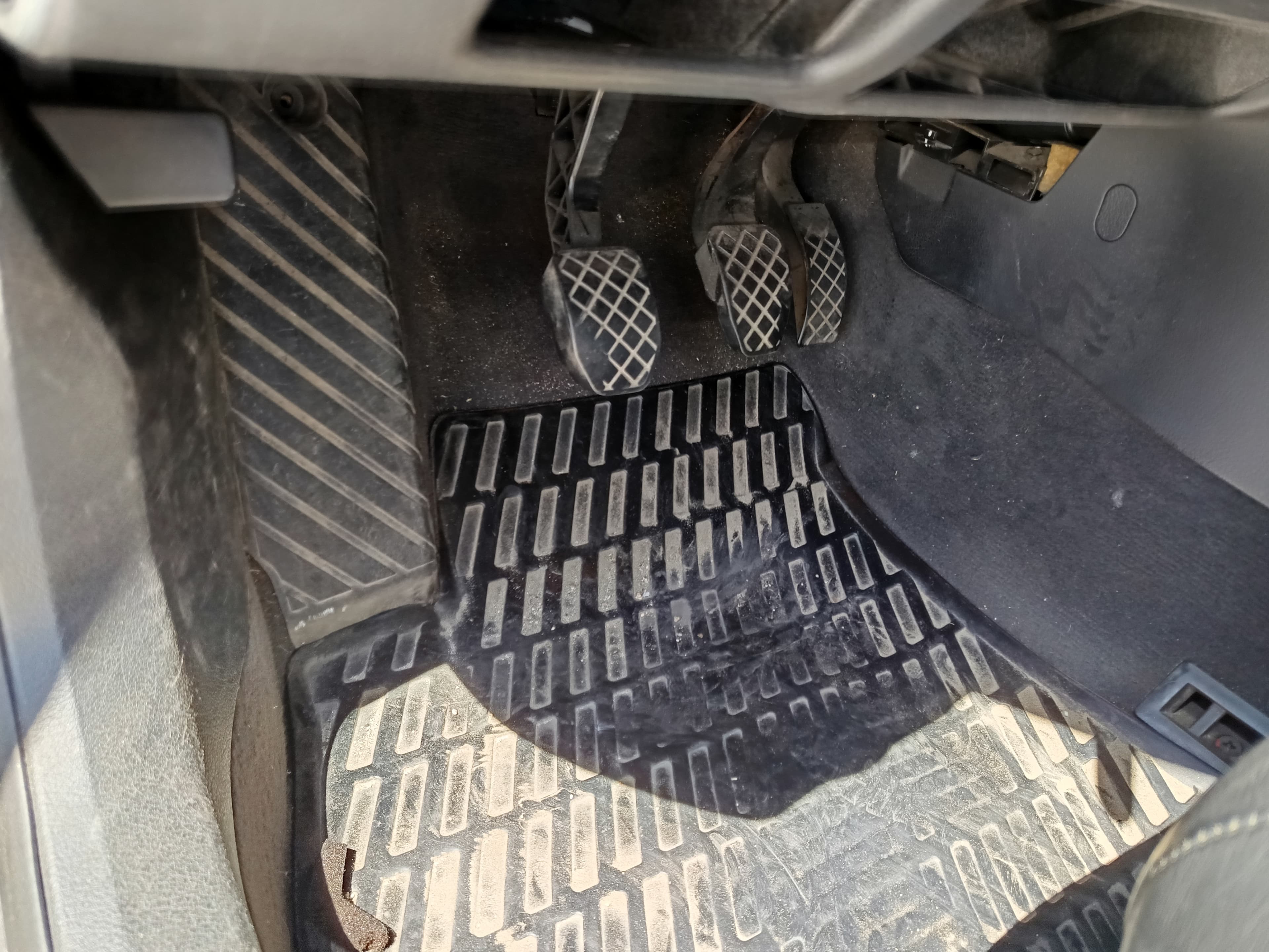 Audi A4 1.9 TDI · Ano 2004 — imagen 29