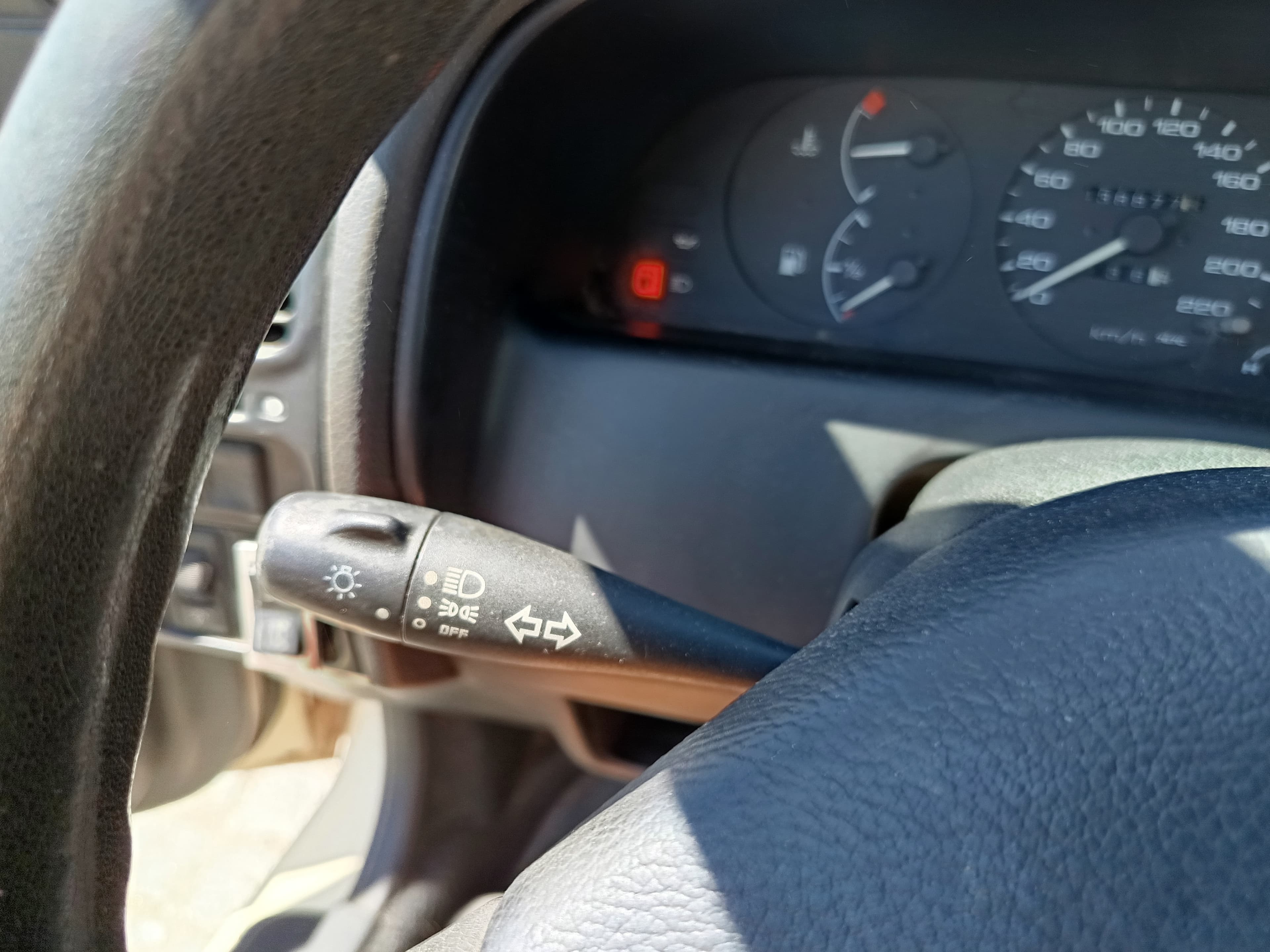 Nissan Primera · Ano 1991 — imagem 37