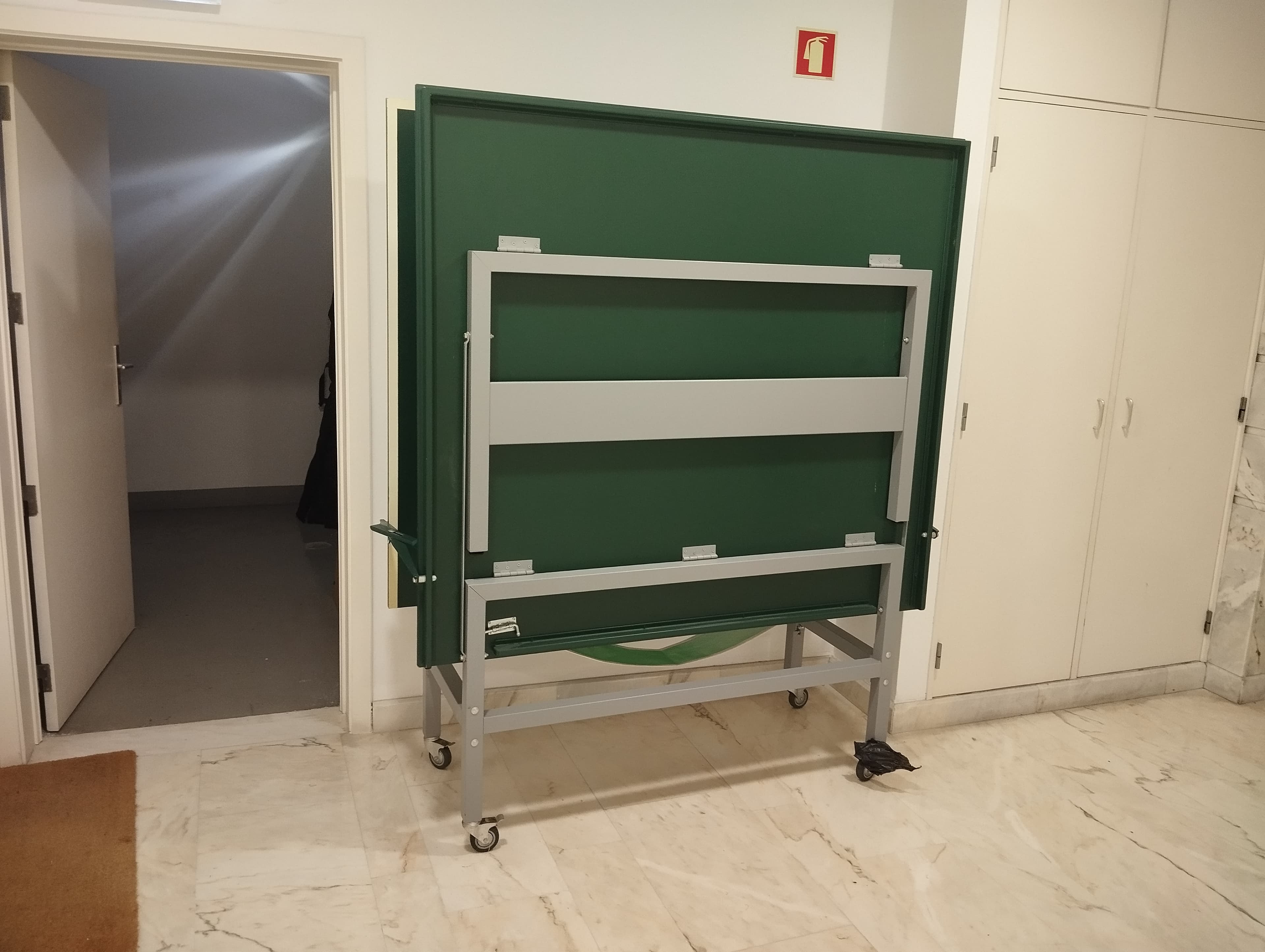Mobiliário e Decoração · Tecnologia — image 9