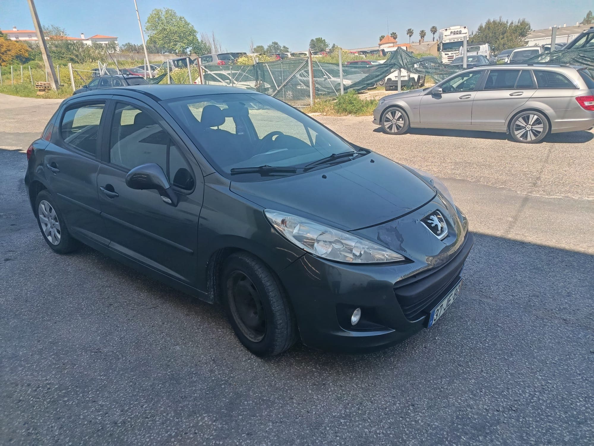 Peugeot 207 · Ano 2010 — image 3
