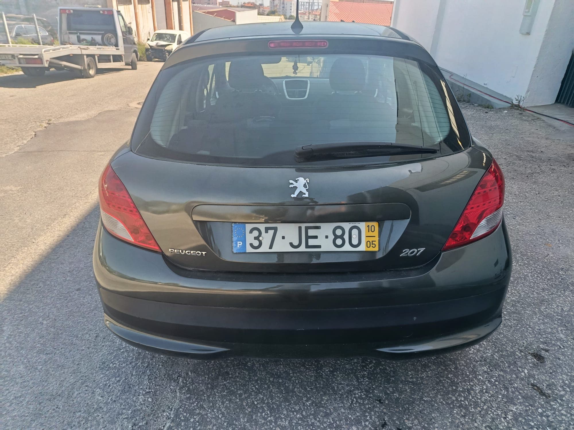 Peugeot 207 · Ano 2010 — image 5