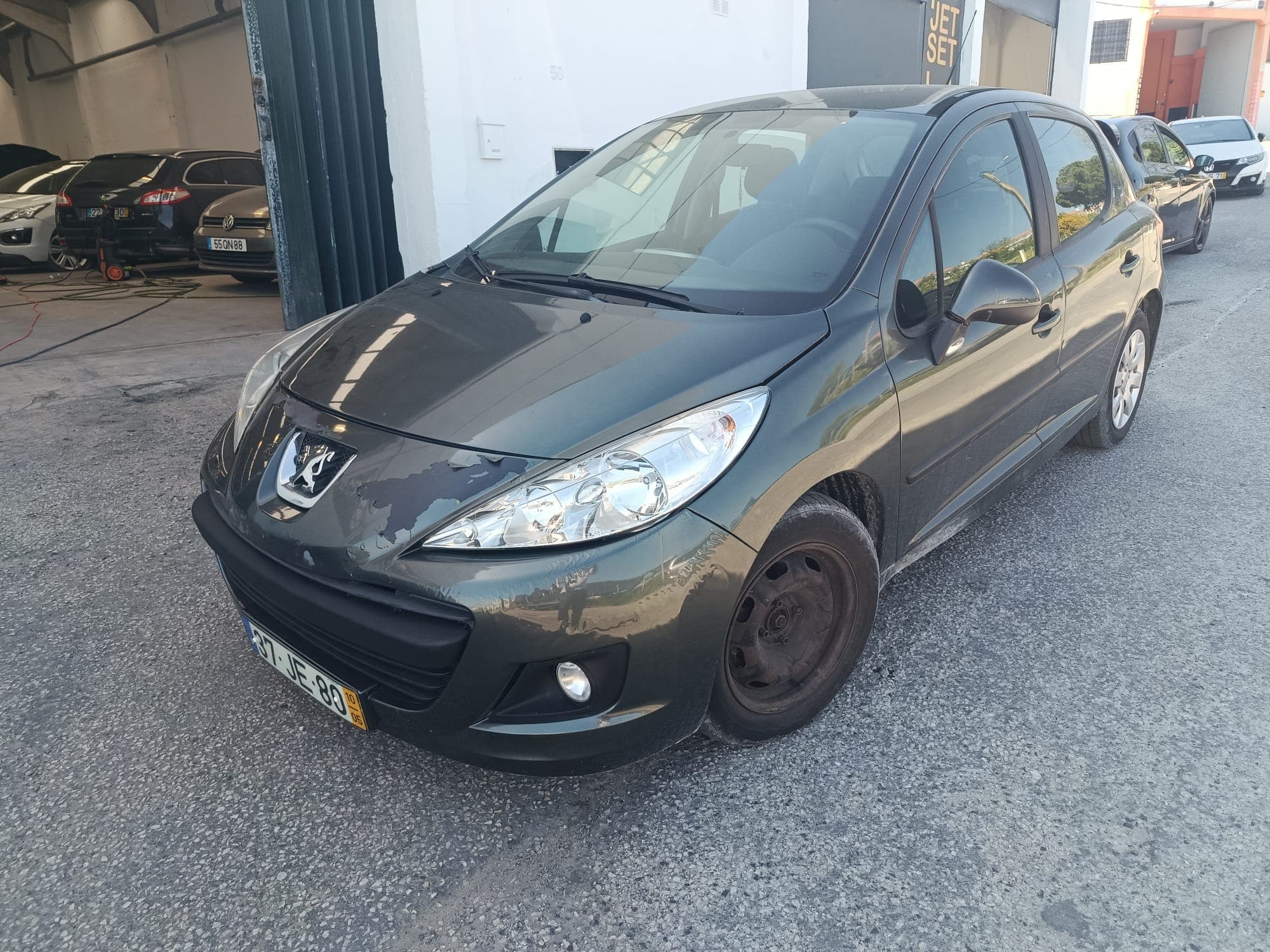Peugeot 207 · Ano 2010 — image 1