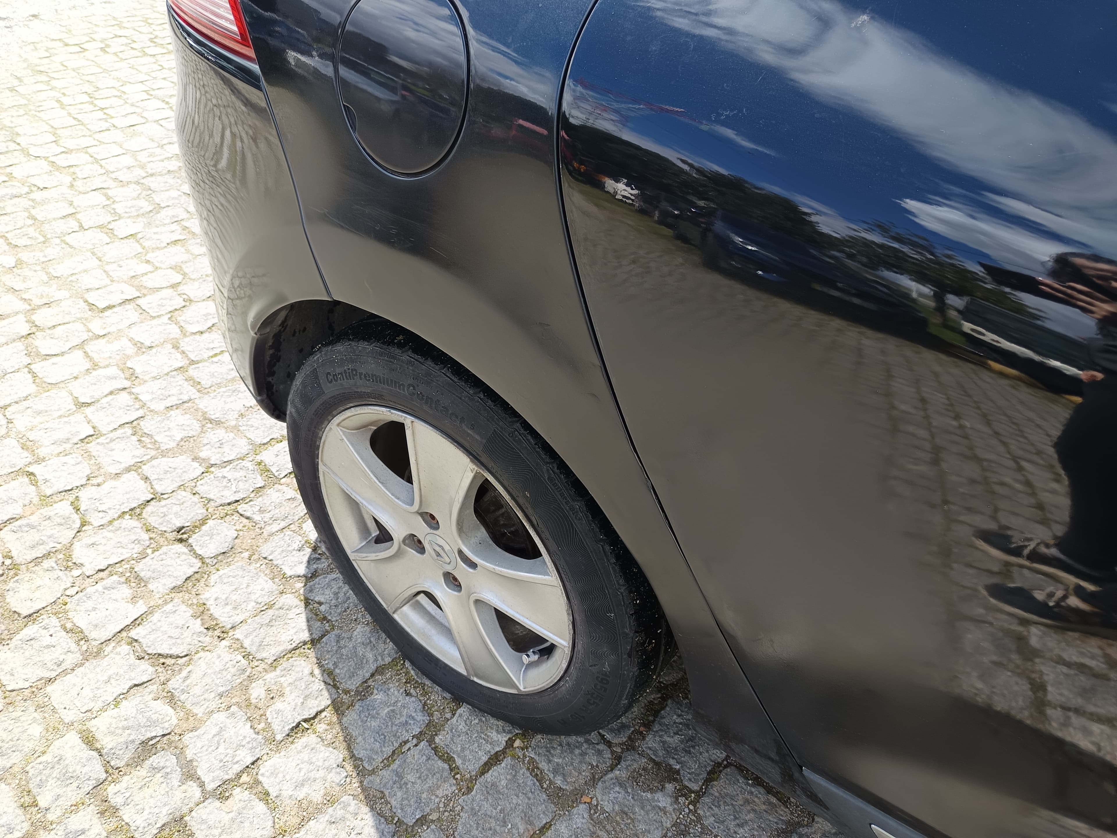 Renault Clio · Ano 2013      Més Outubro — image 16