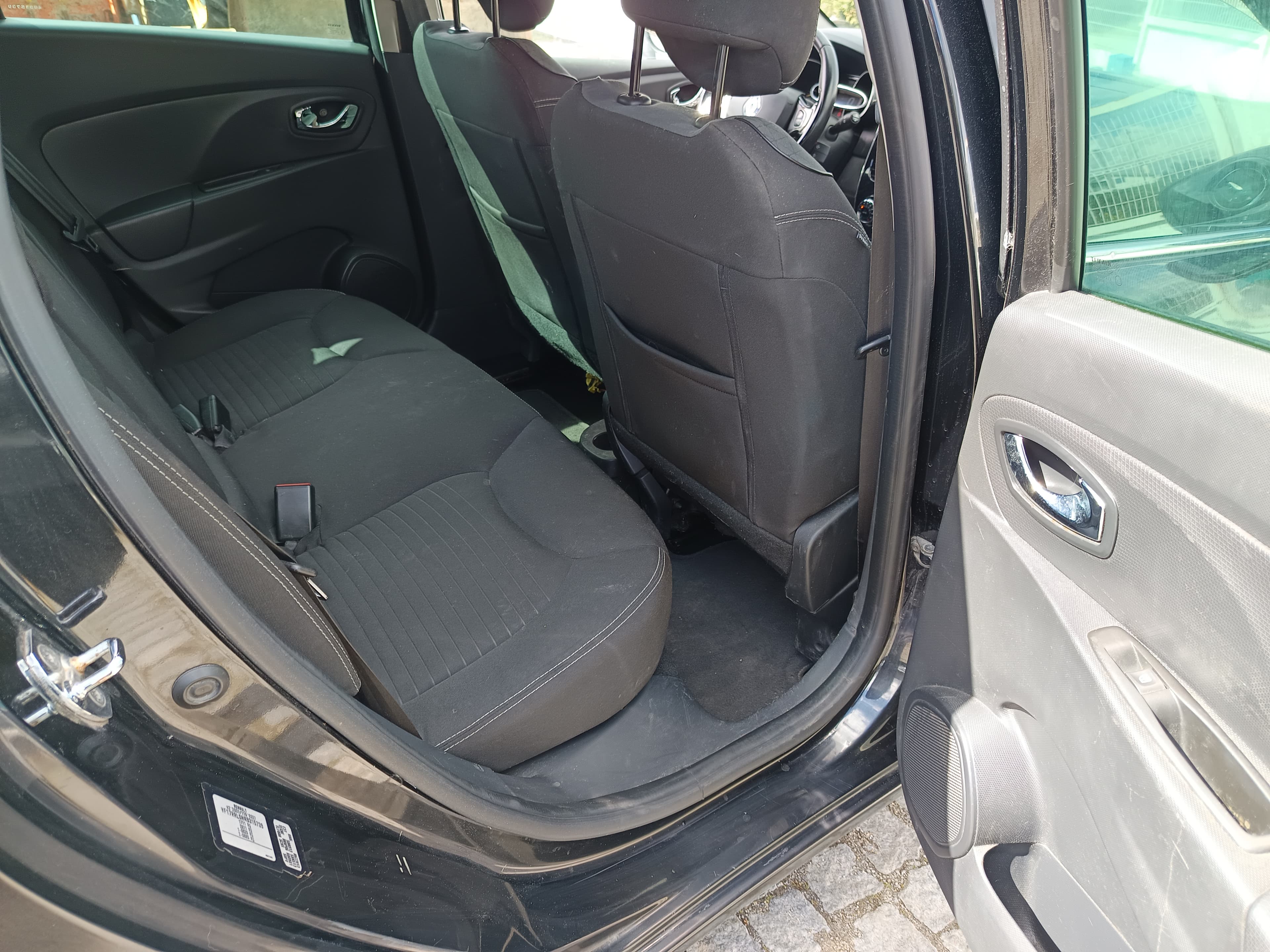 Renault Clio · Ano 2013      Més Outubro — image 29