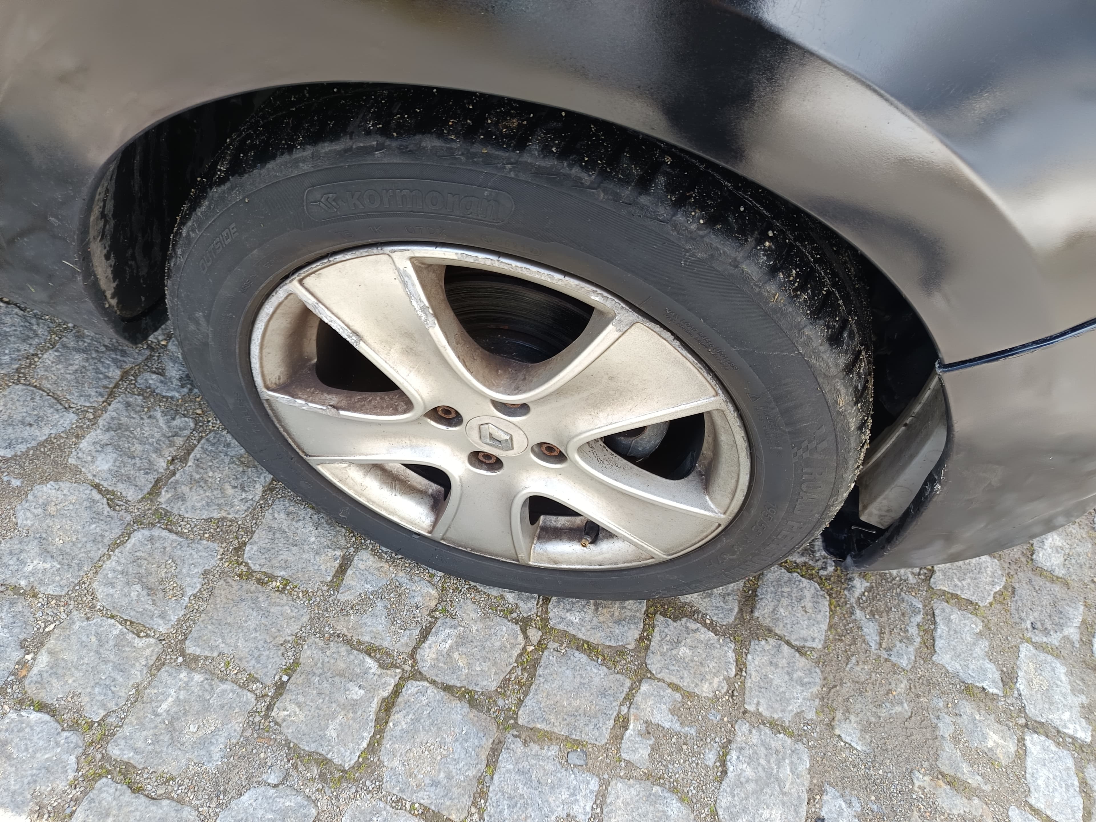 Renault Clio · Ano 2013      Més Outubro — image 13
