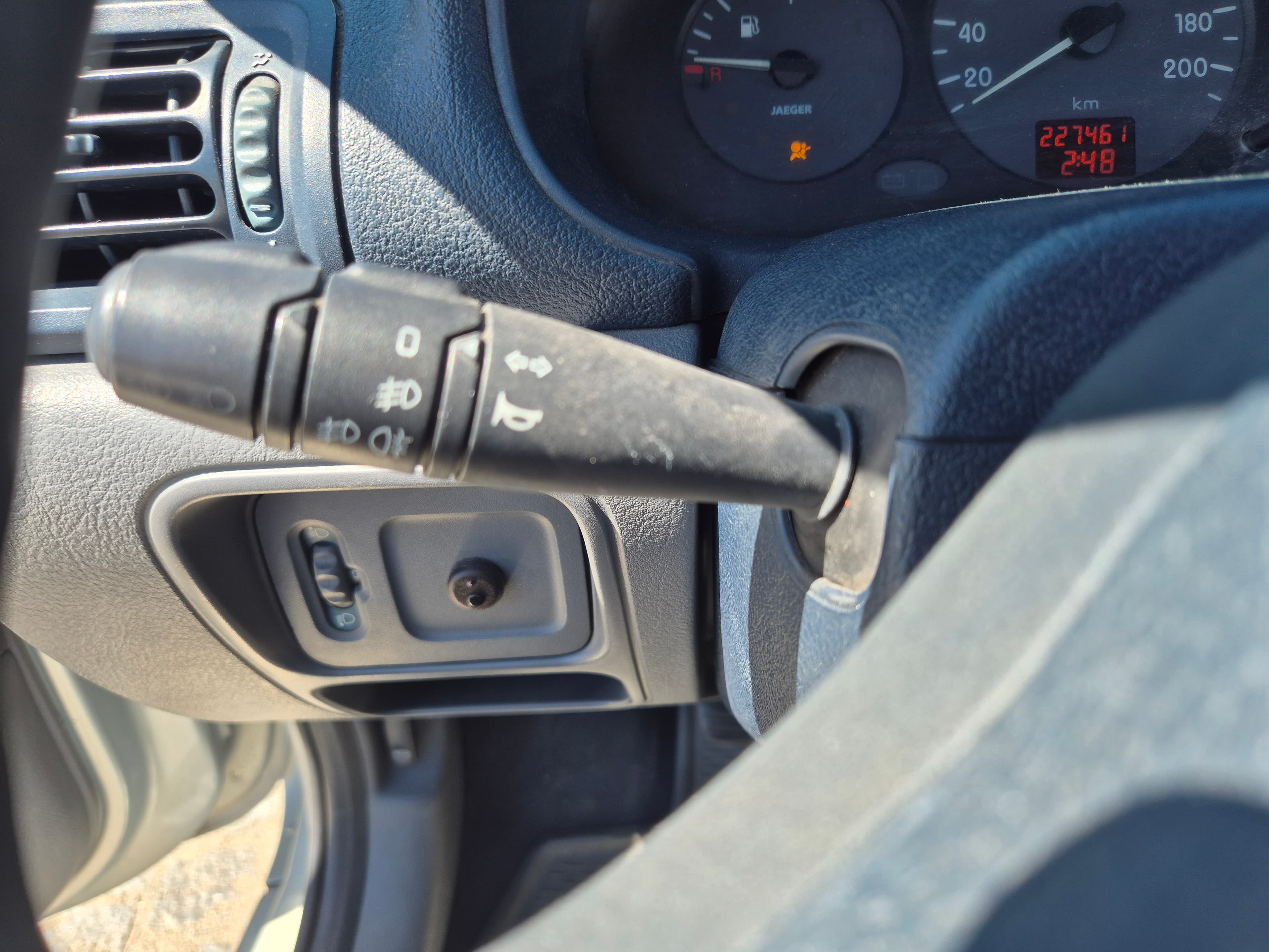 Renault Clio · Año 2001 — imagen 24