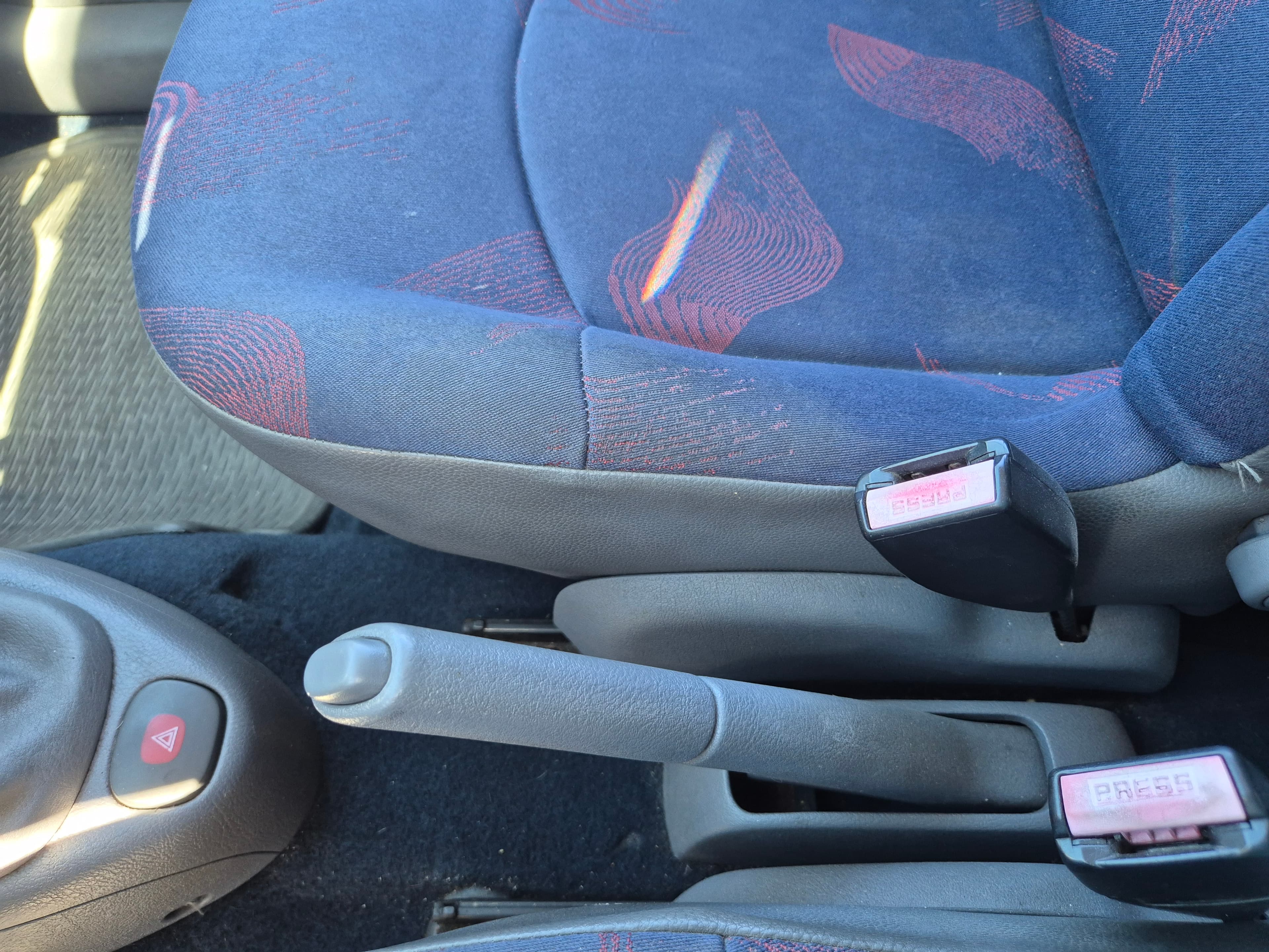 Renault Clio · Año 2001 — imagen 28