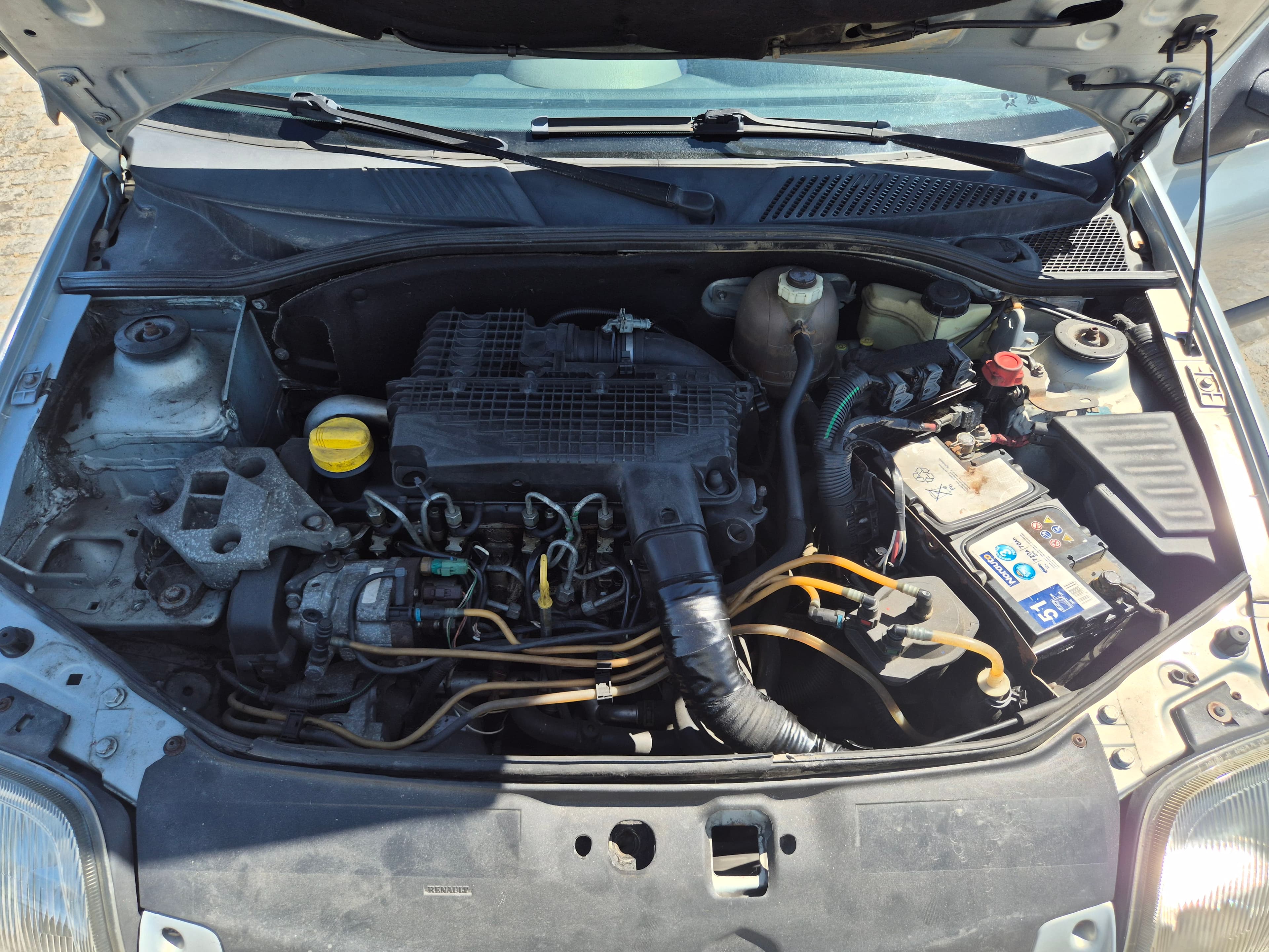 Renault Clio · Año 2001 — imagen 36