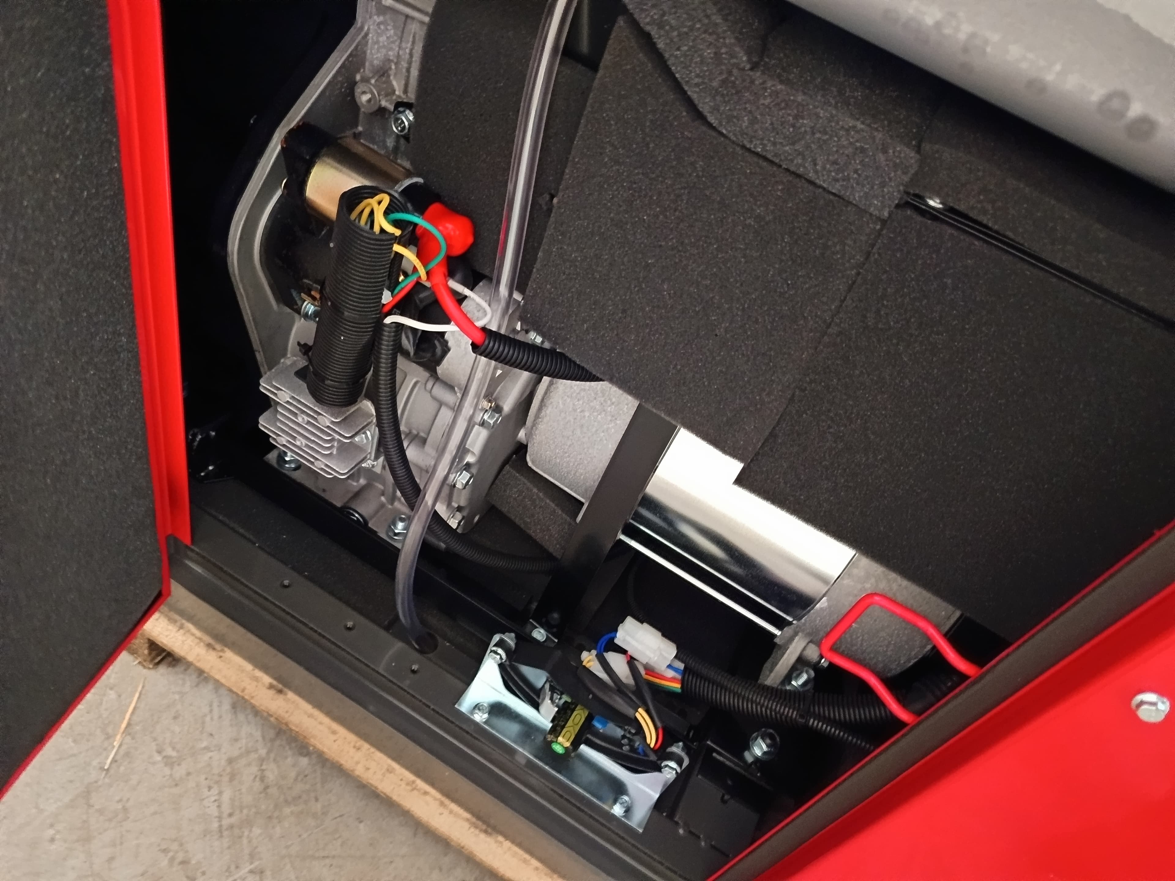 Gerador Ashita DG14000SE3 de 10,5 KVA — image 6
