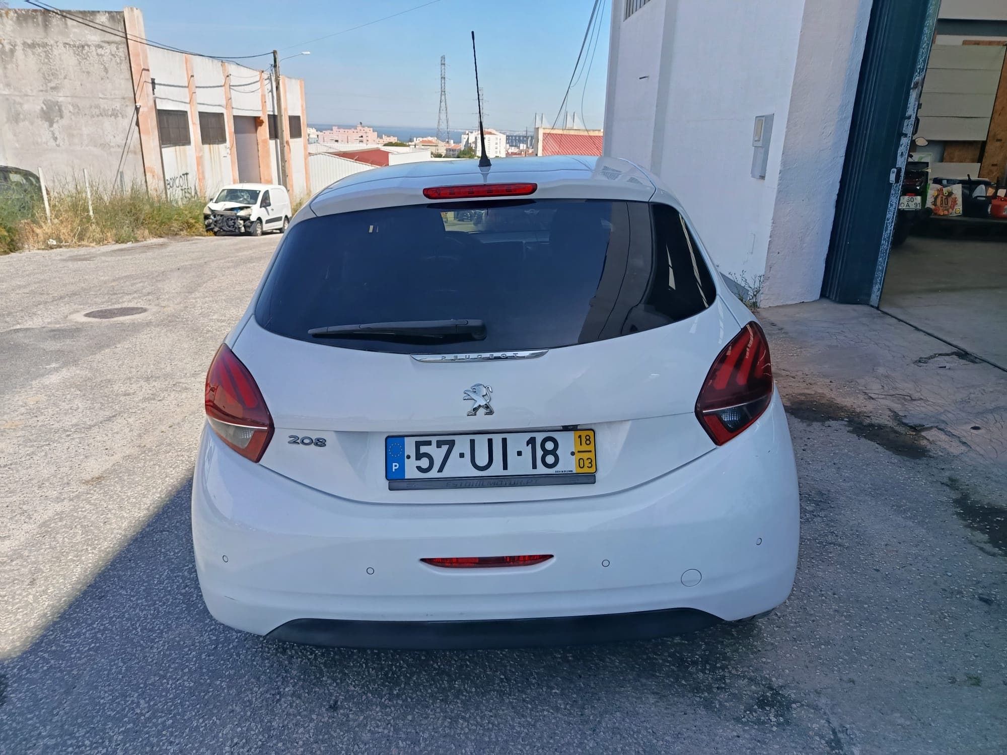 Peugeot 208 · Ano 2018 — image 5