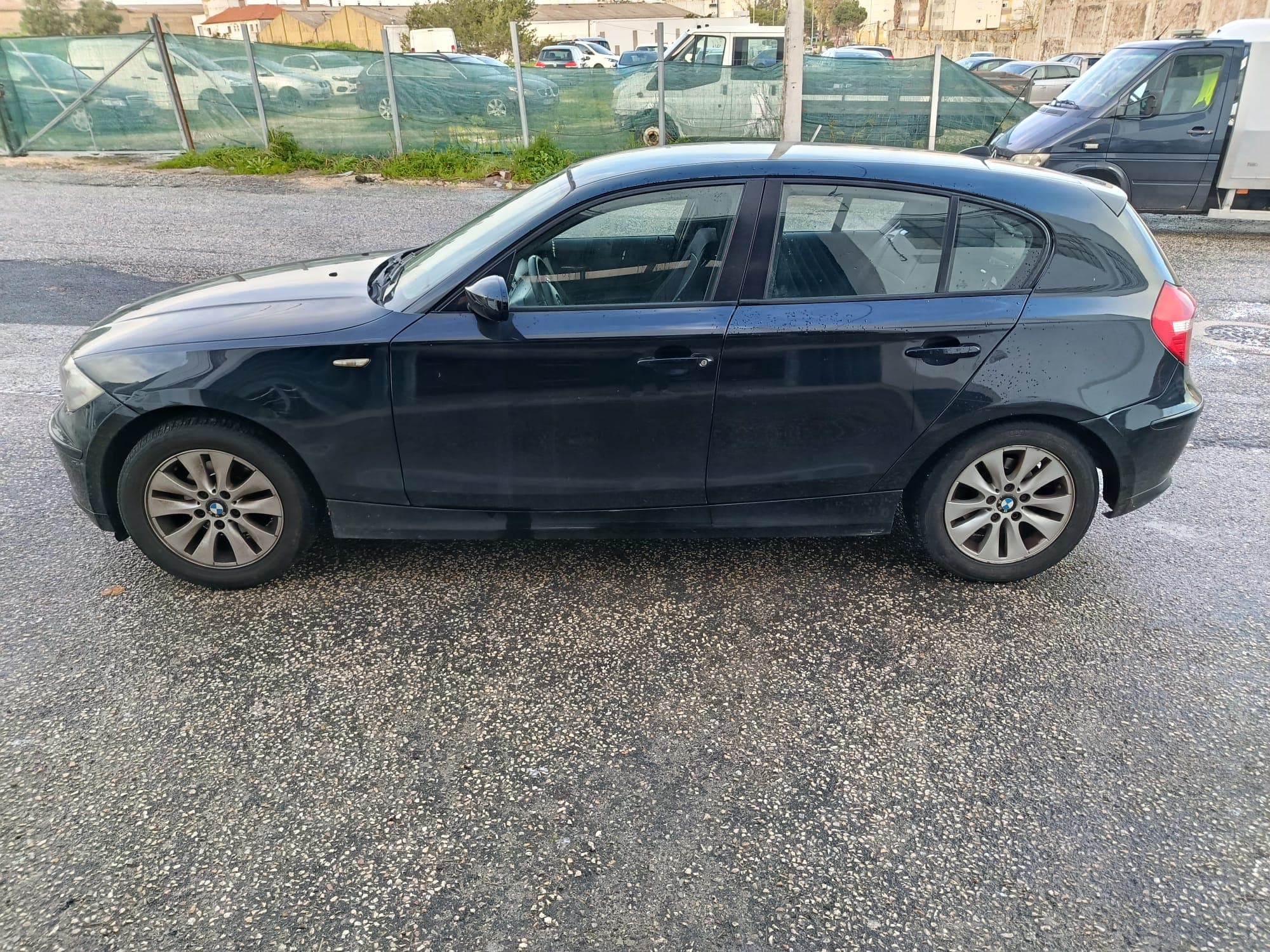 BMW 116D · Ano 2009 — imagen 4