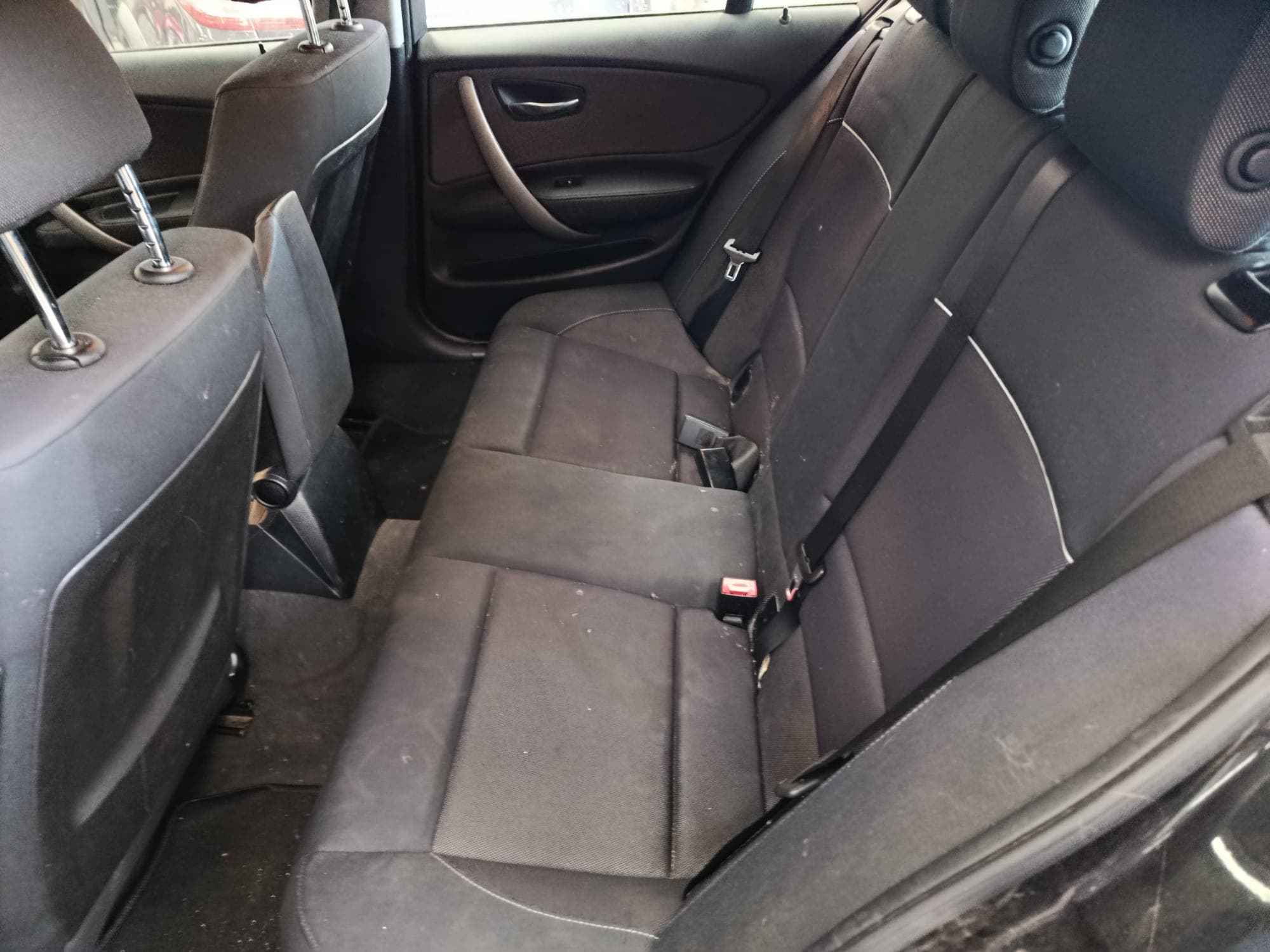 BMW 116D · Ano 2009 — imagen 22