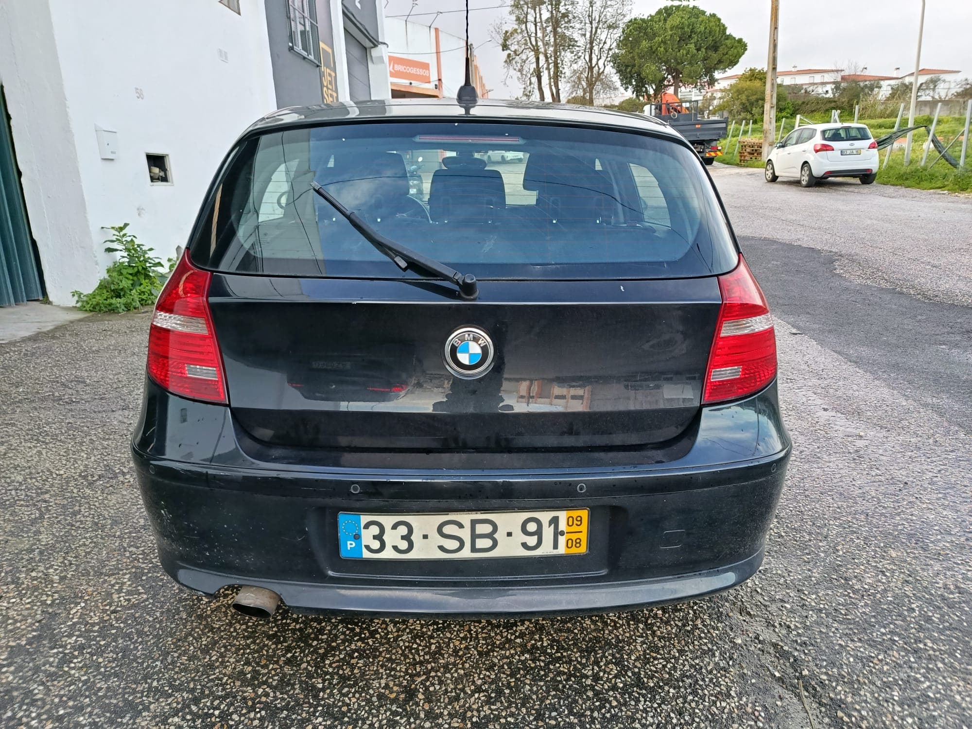 BMW 116D · Ano 2009 — imagen 7