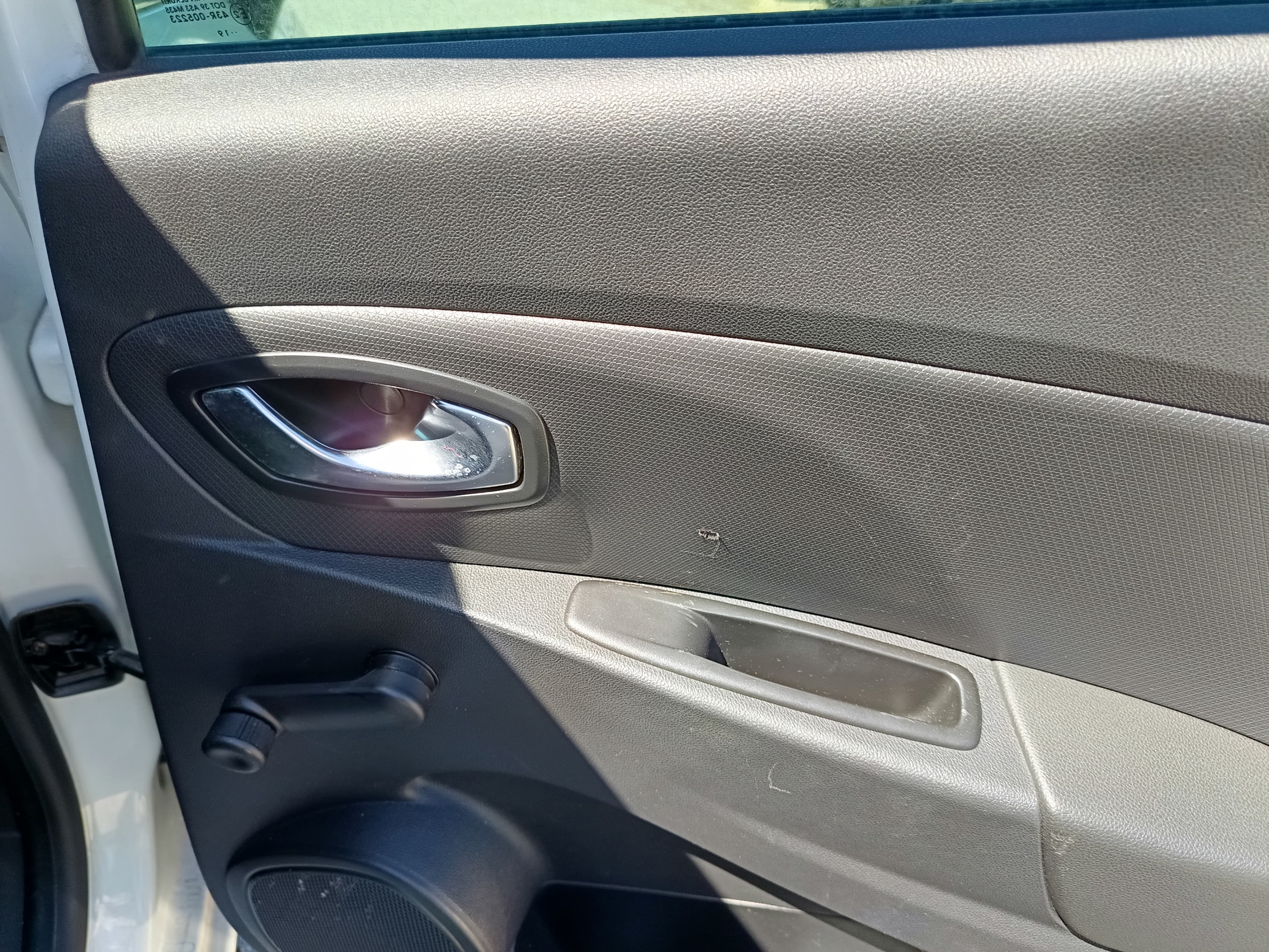 Renault Clio · Ano 2019 — image 22