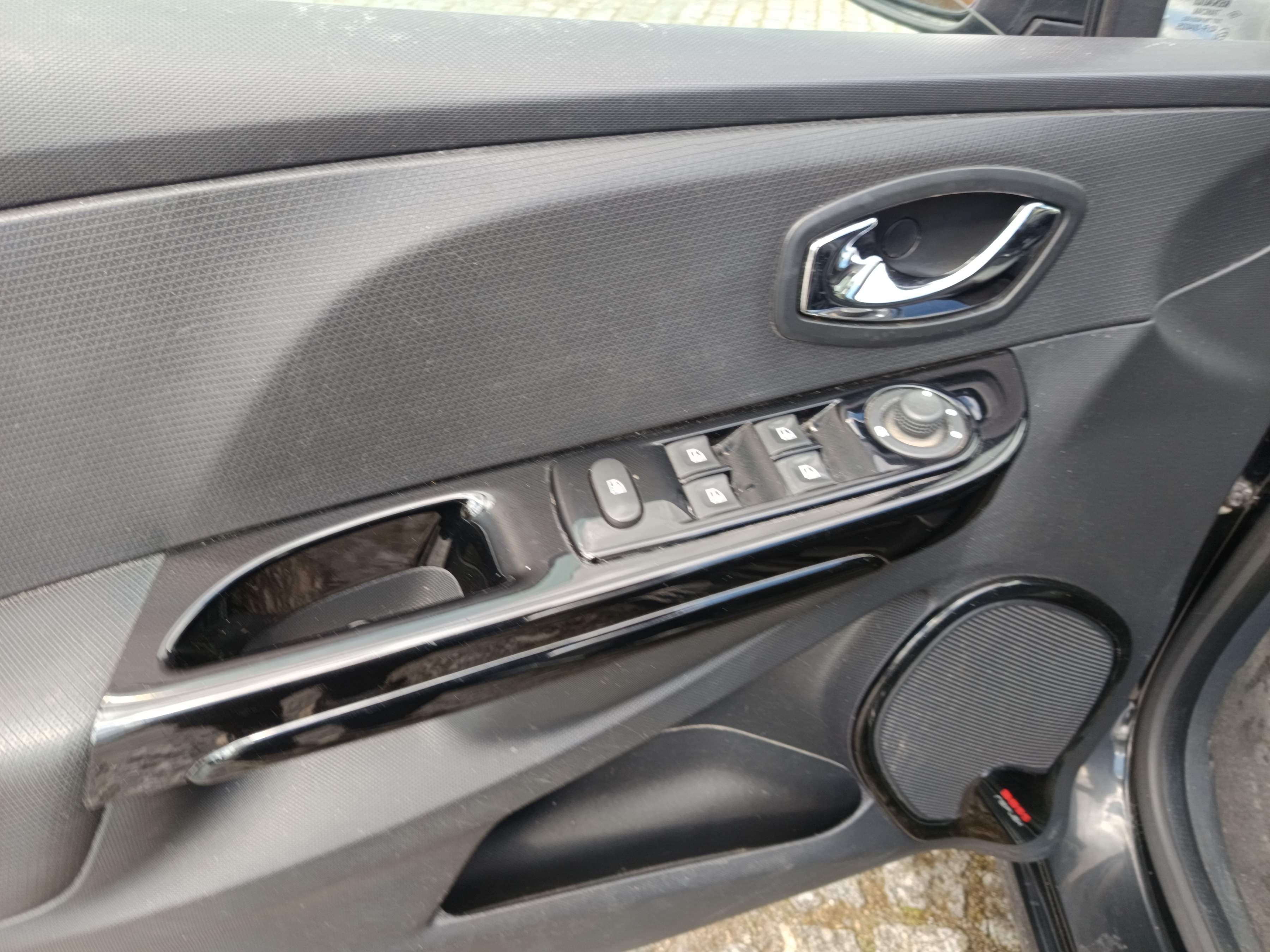 Renault Clio · Año 2013 — imagen 39