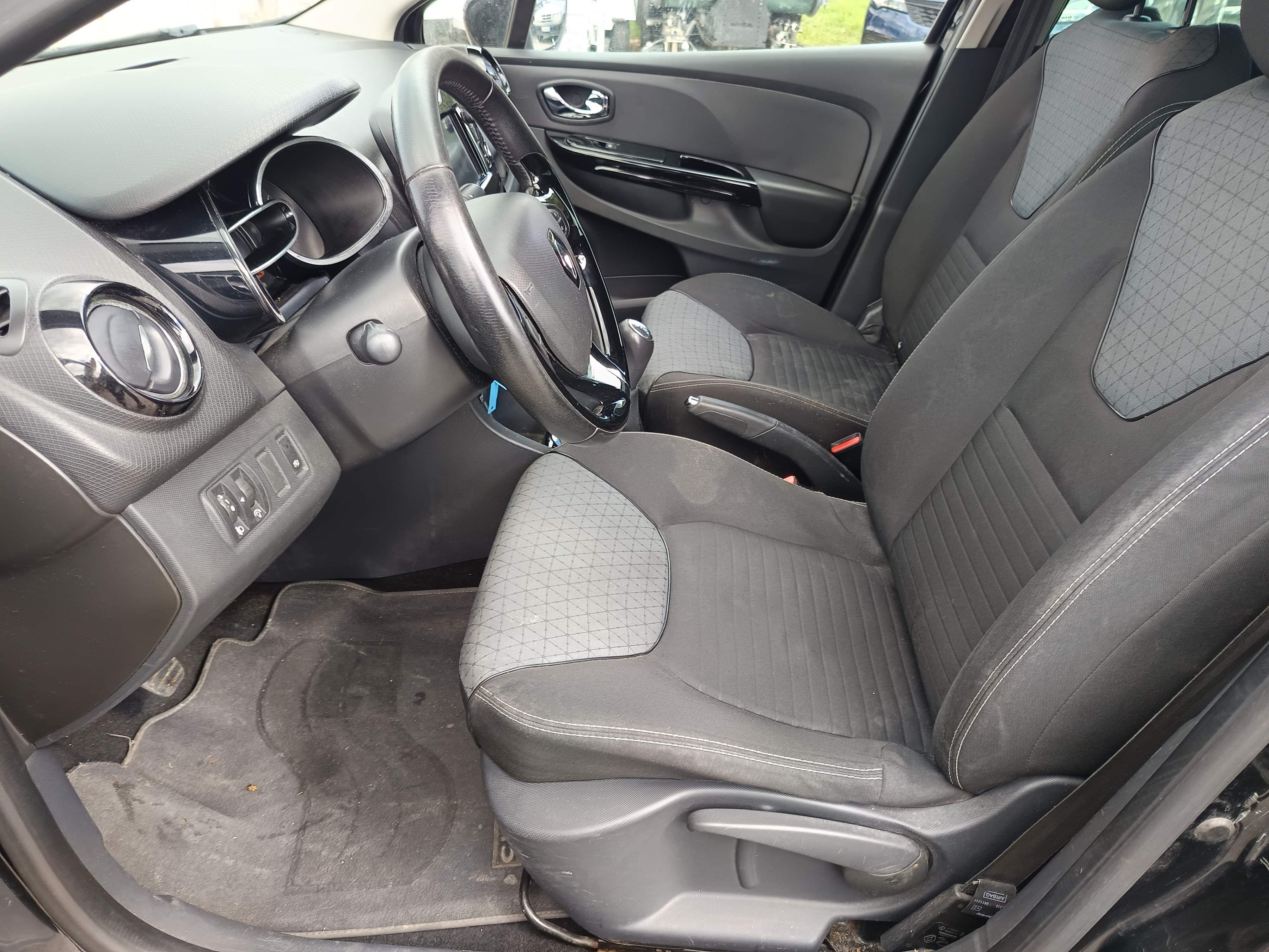 Renault Clio · Año 2013 — imagen 40