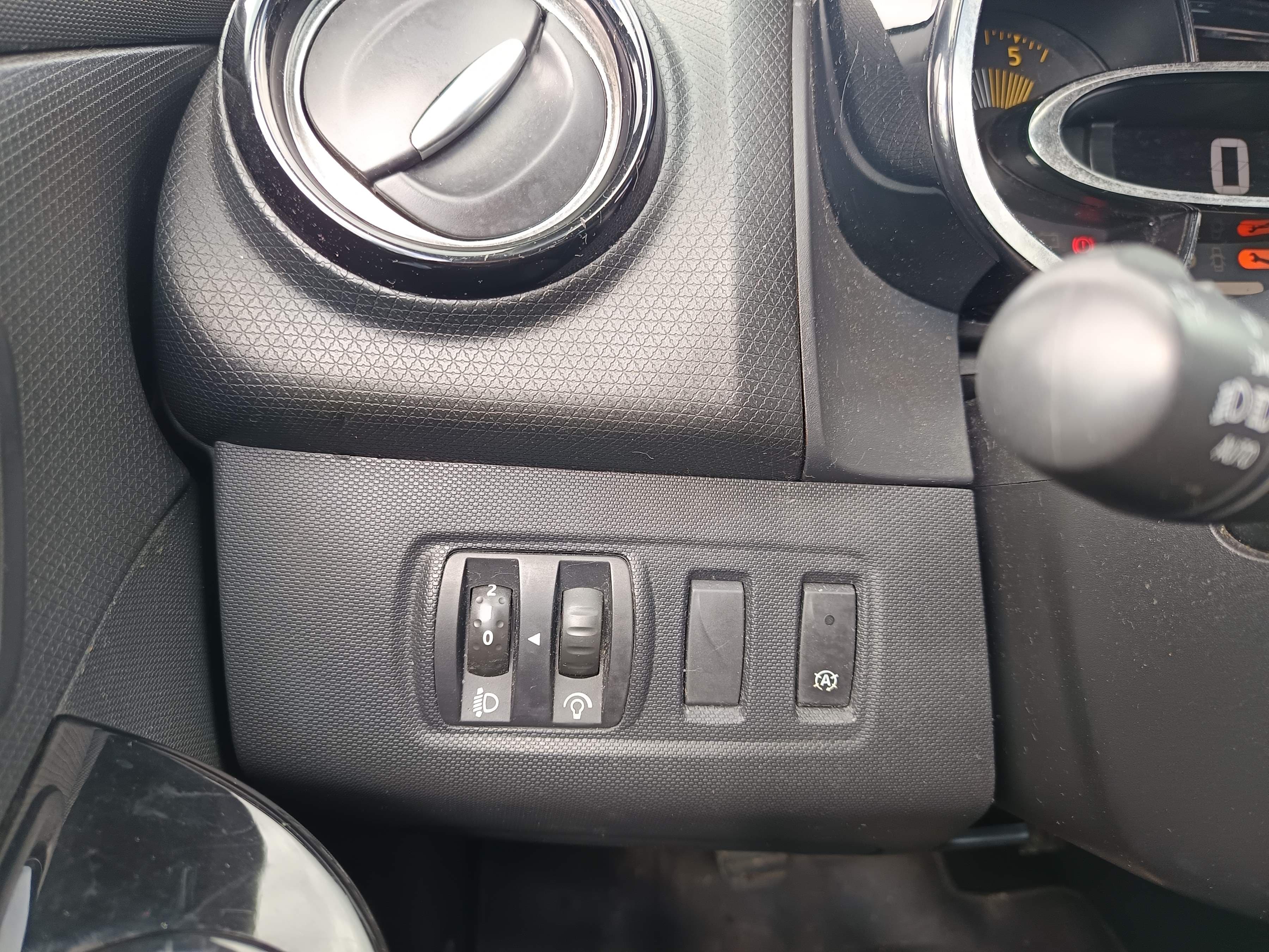 Renault Clio · Año 2013 — imagen 52
